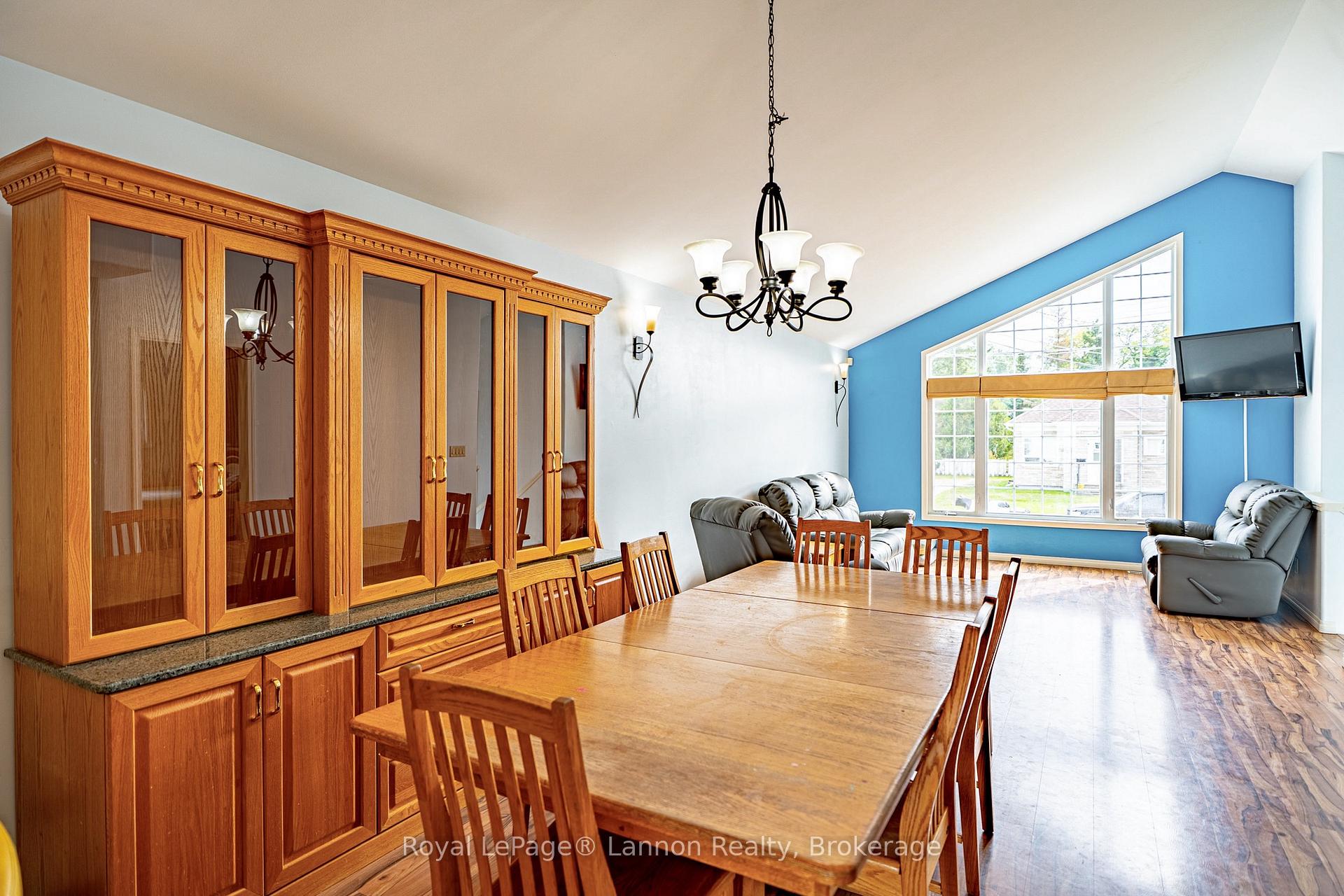 Photo 7 of 82 Brent Street, Thunder Bay, Shuniah — HOMEH