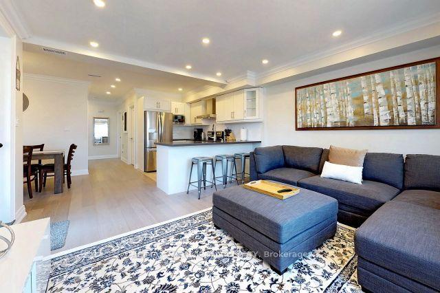 Photo 2 of Unit 2nd & 3rd Floor, 41 Beatrice Street, Toronto, Trinity-Bellwoods — HOMEH