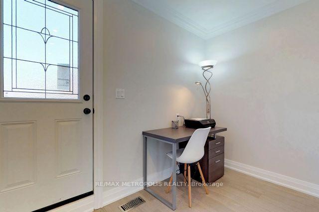 Photo 11 of Unit 2nd & 3rd Floor, 41 Beatrice Street, Toronto, Trinity-Bellwoods — HOMEH
