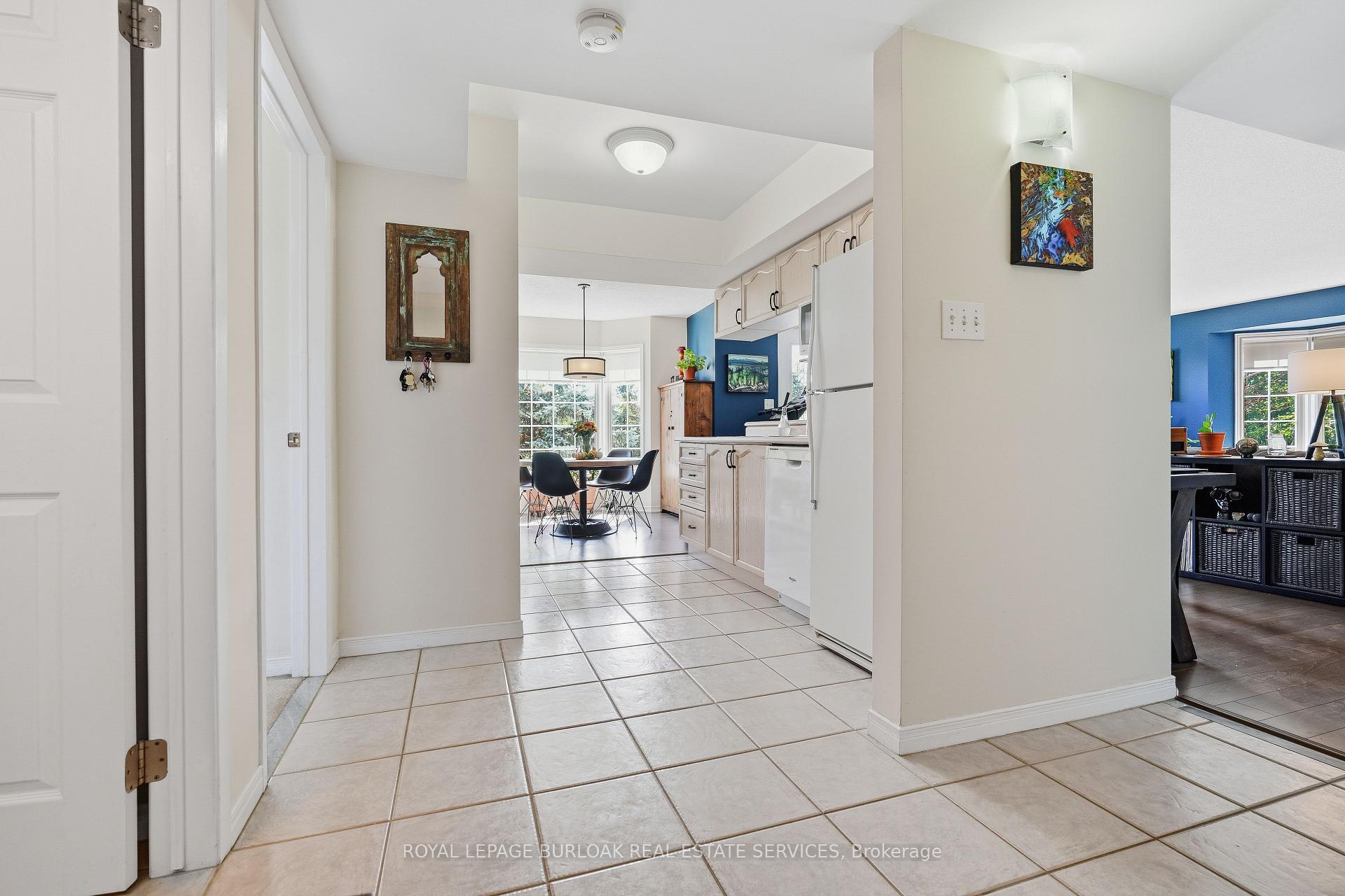 Photo 5 of Unit 302, 216A Plains Road W, Burlington, LaSalle — HOMEH