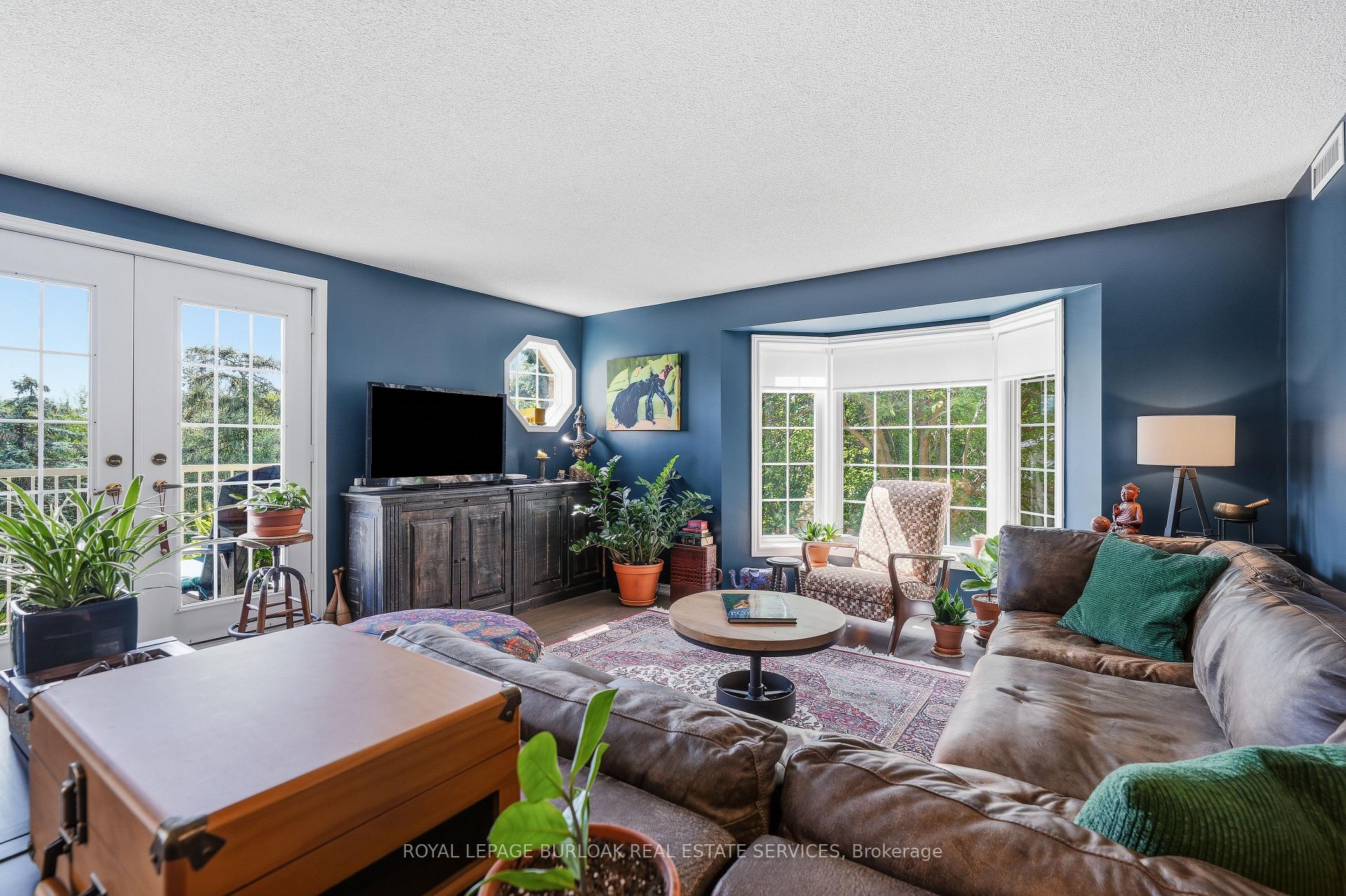 Photo 6 of Unit 302, 216A Plains Road W, Burlington, LaSalle — HOMEH