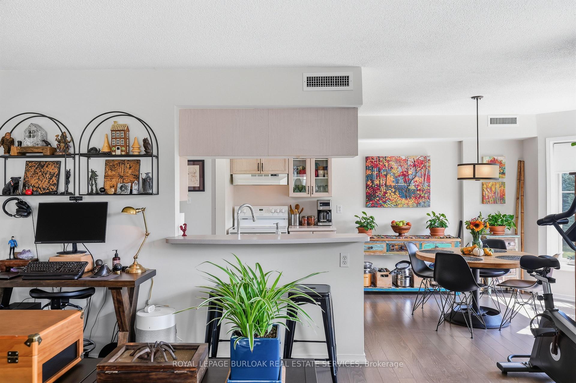 Photo 13 of Unit 302, 216A Plains Road W, Burlington, LaSalle — HOMEH