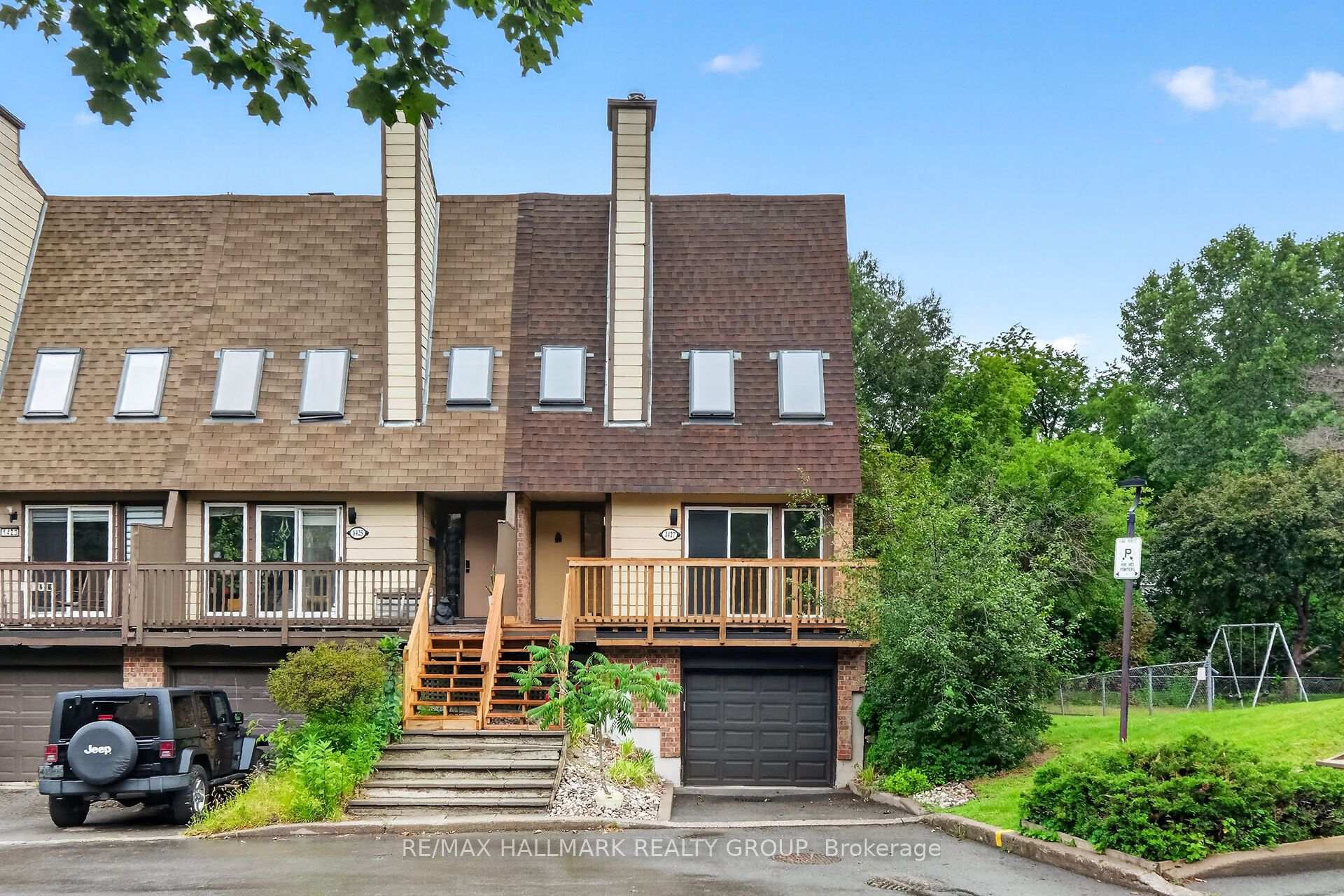 Photo 2 of 1427 Forge Street, Ottawa, Sawmill Creek/Timbermill — HOMEH