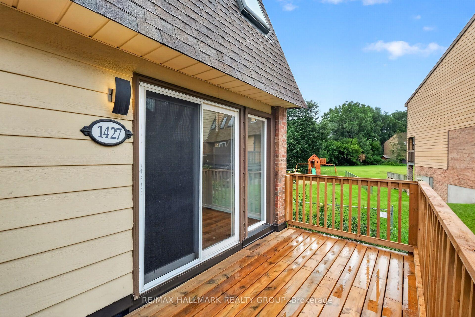 Photo 3 of 1427 Forge Street, Ottawa, Sawmill Creek/Timbermill — HOMEH
