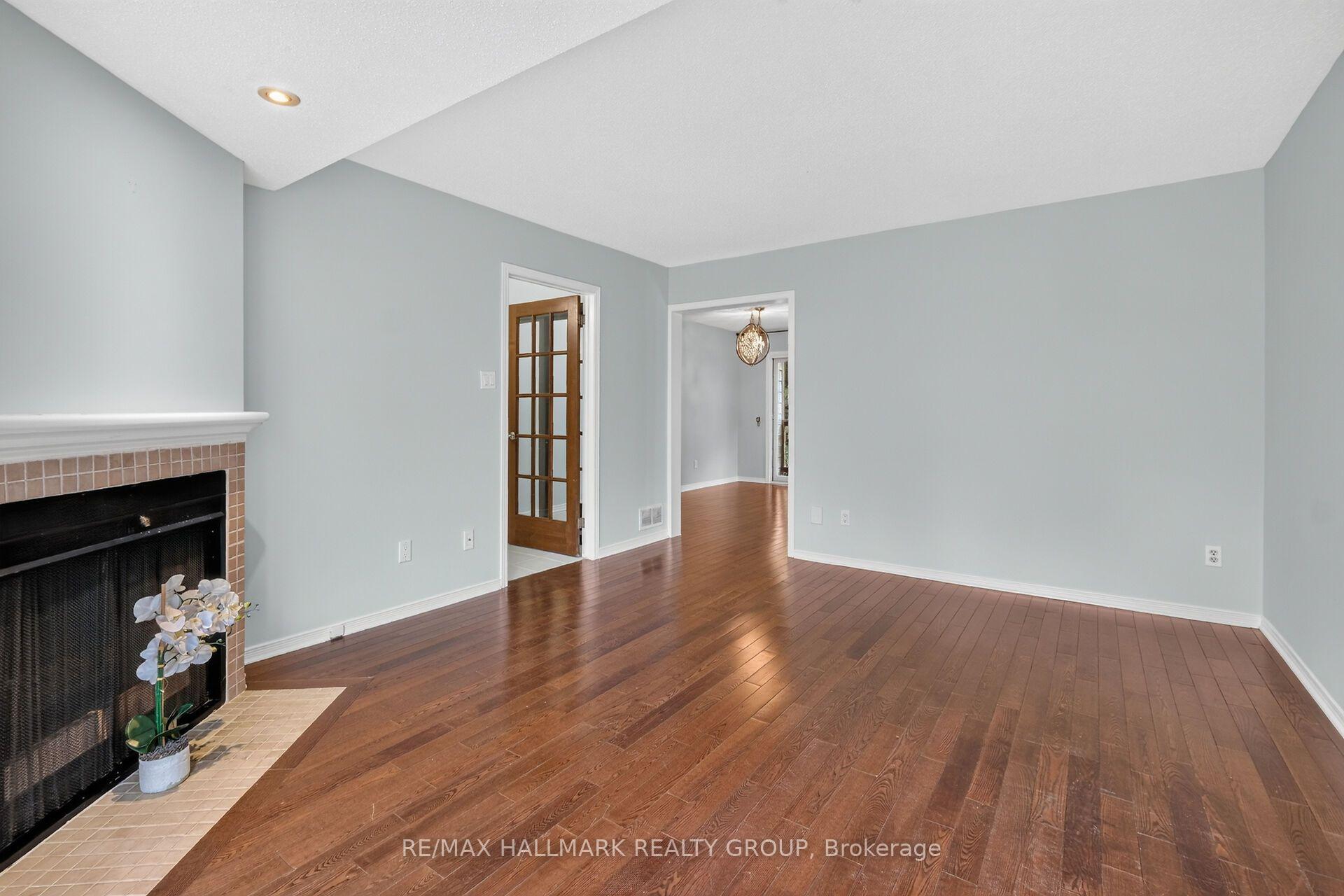 Photo 8 of 1427 Forge Street, Ottawa, Sawmill Creek/Timbermill — HOMEH