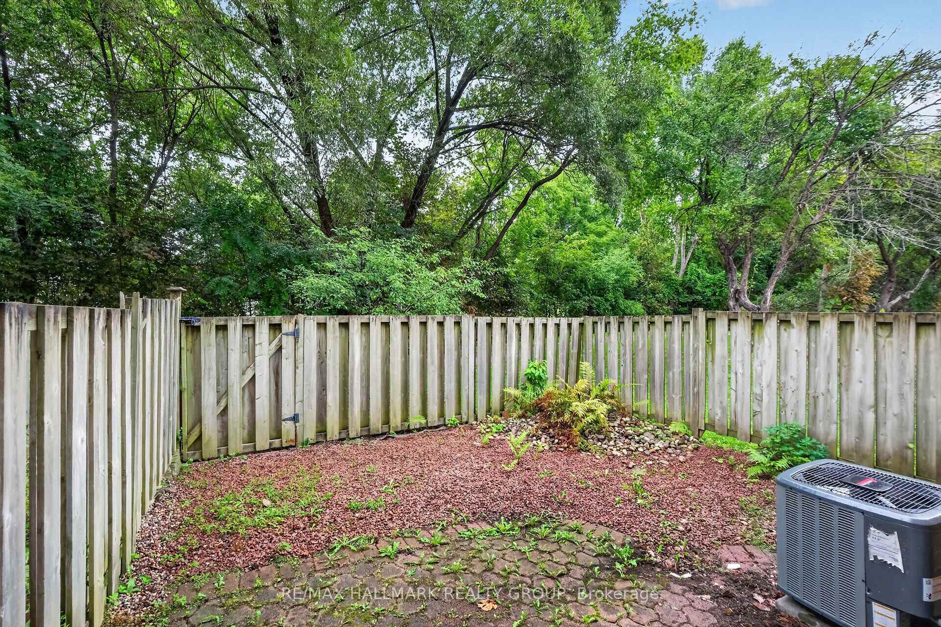 Photo 36 of 1427 Forge Street, Ottawa, Sawmill Creek/Timbermill — HOMEH