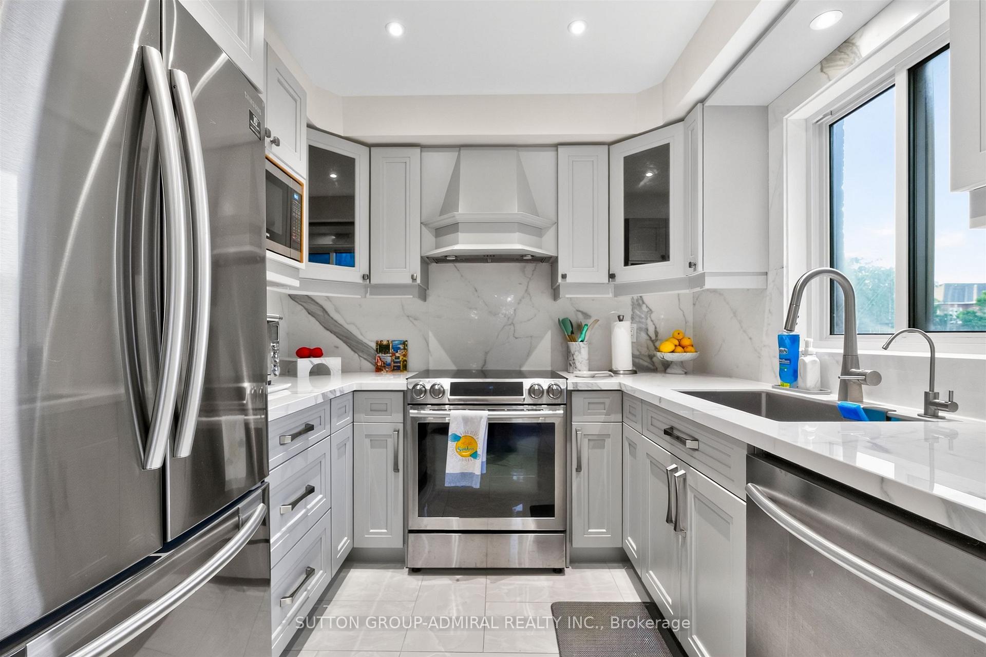 Photo 13 of 91 Ozner Court, Brampton, Fletcher's Meadow — HOMEH