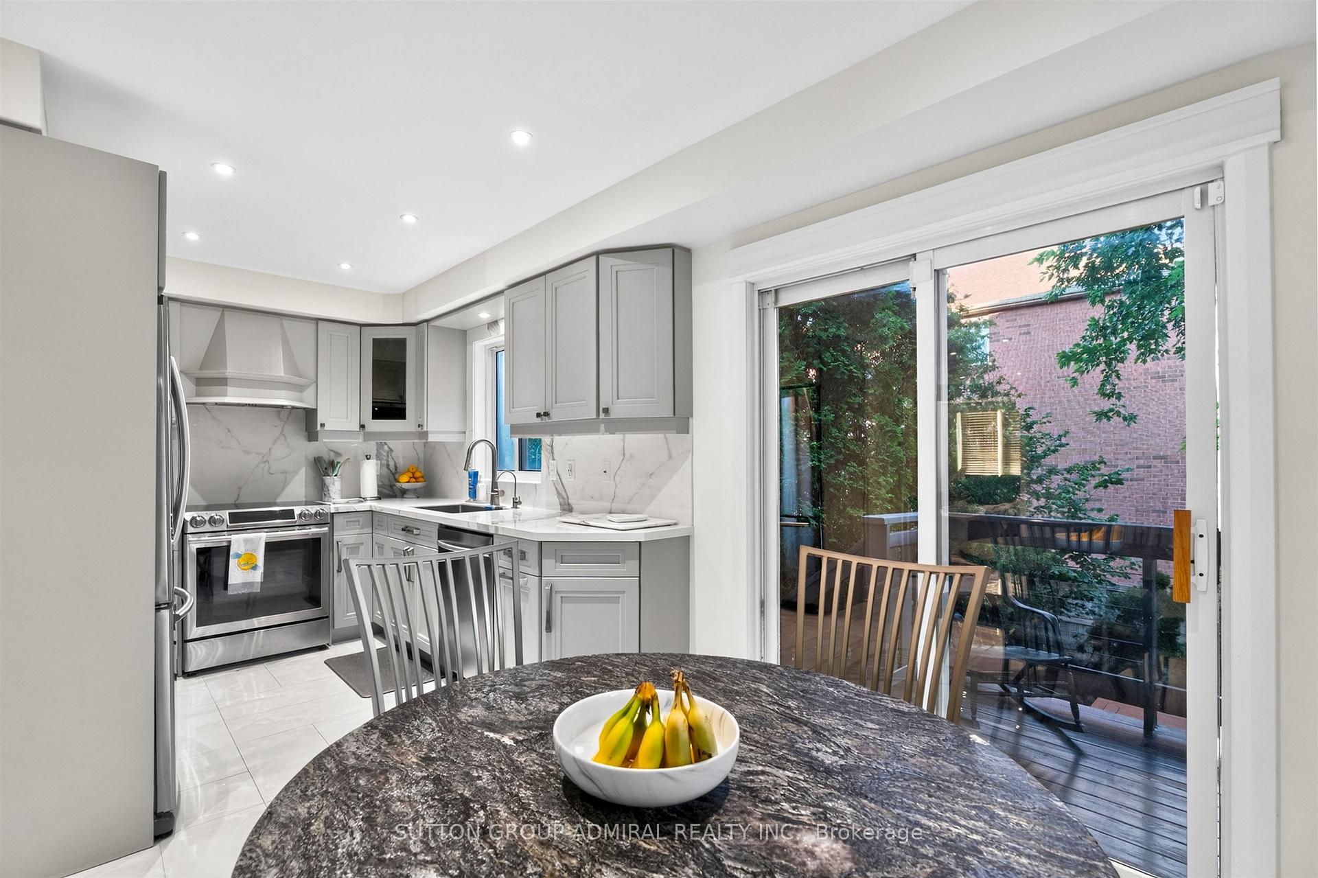 Photo 15 of 91 Ozner Court, Brampton, Fletcher's Meadow — HOMEH
