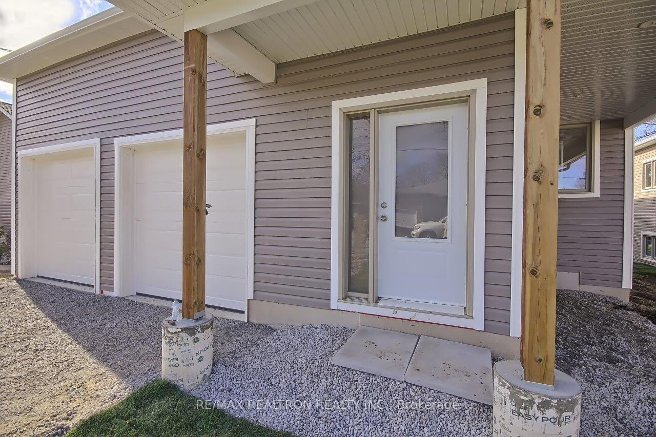 Photo 26 of 794 Rockaway Road, Georgina, Historic Lakeshore Communities — HOMEH