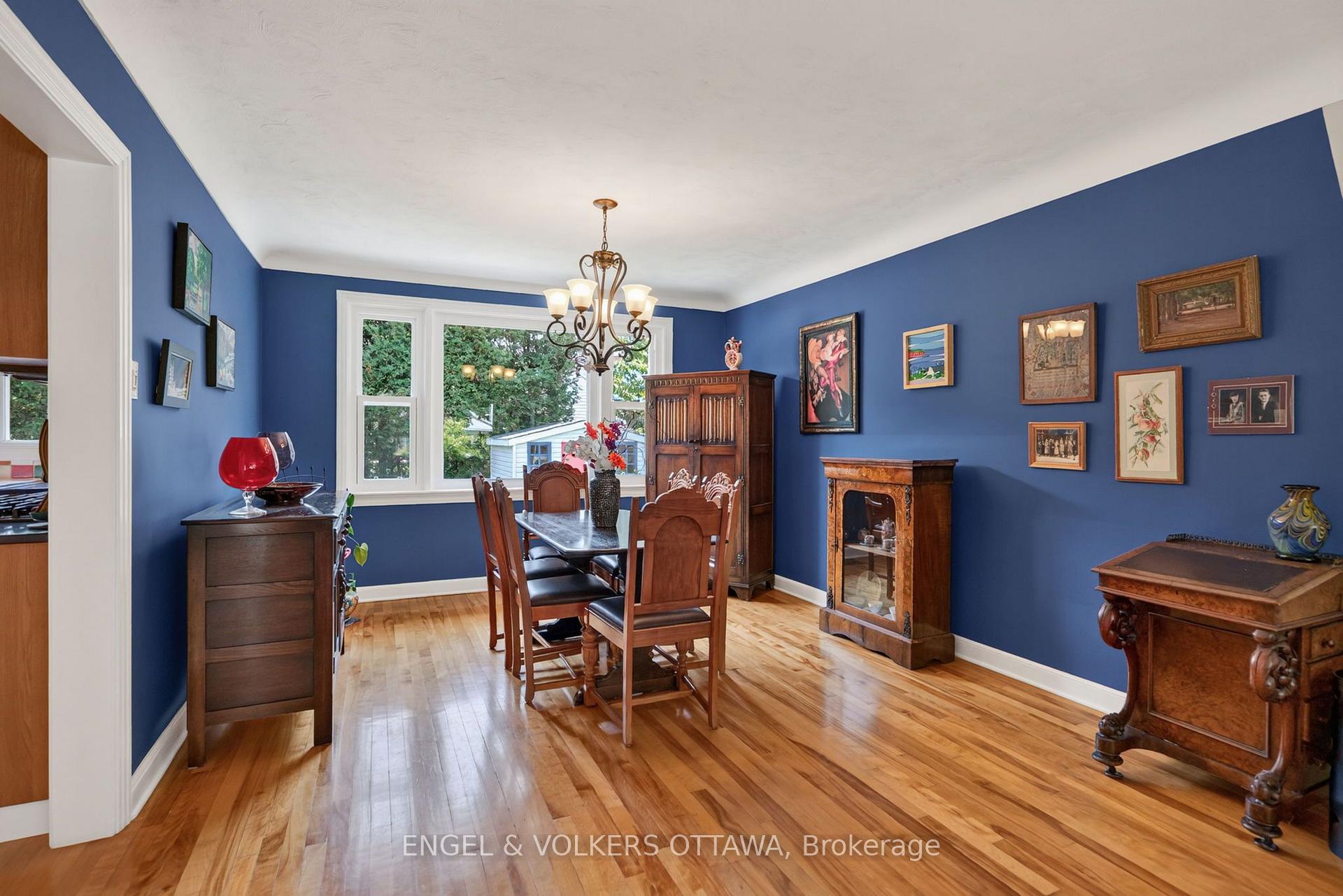 Photo 5 of 134 Rachael Avenue, Ottawa, Applewood Acres — HOMEH