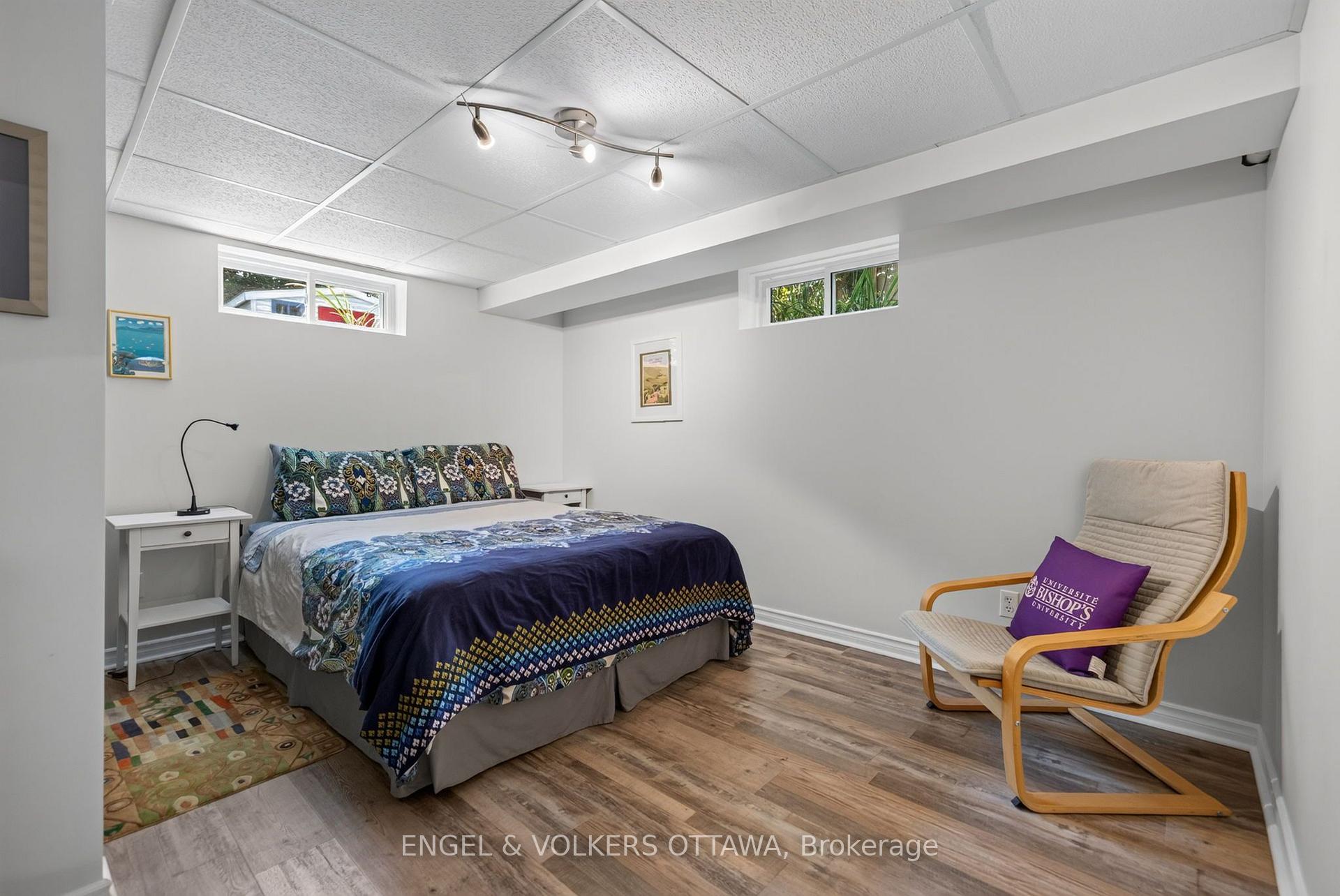 Photo 18 of 134 Rachael Avenue, Ottawa, Applewood Acres — HOMEH