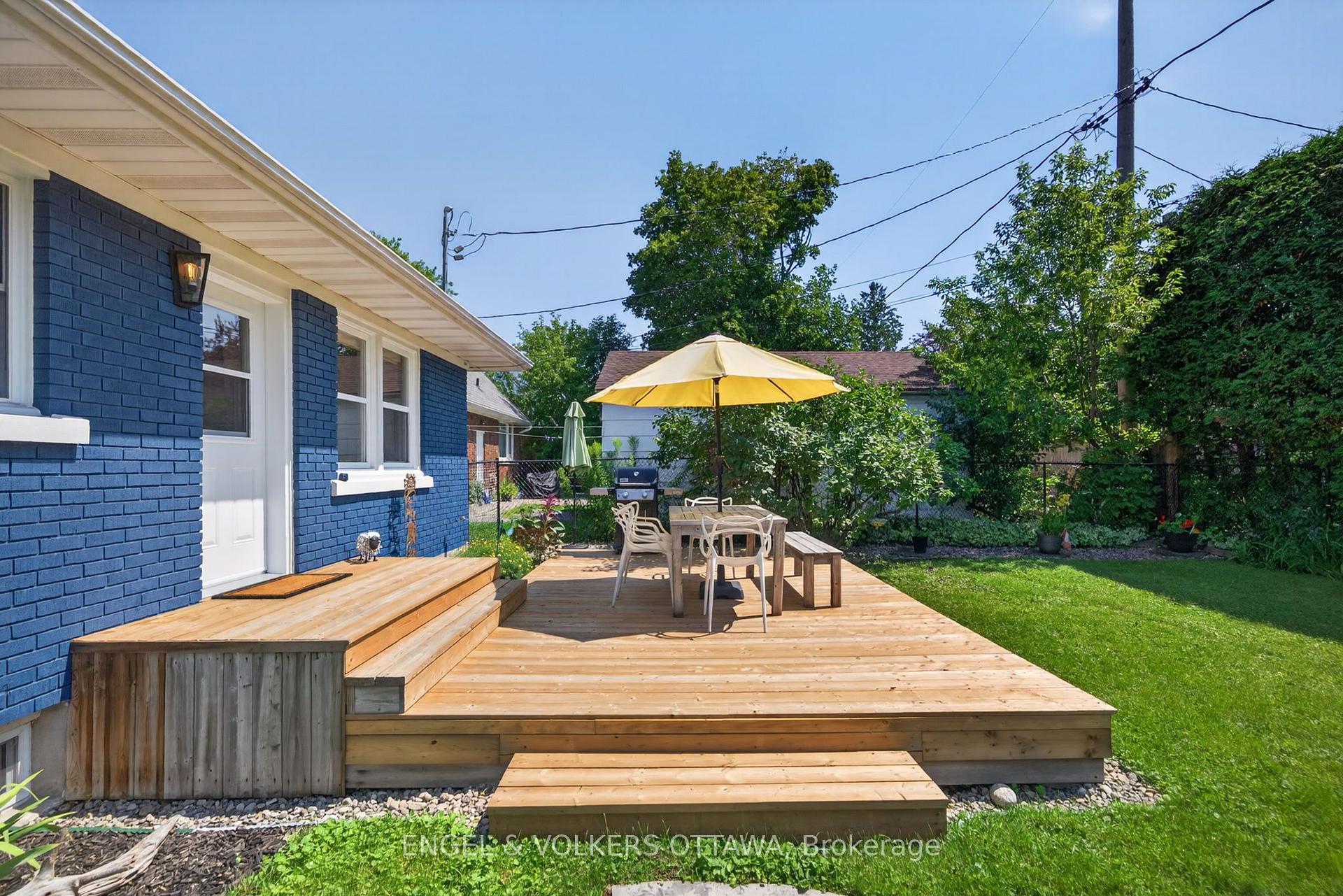 Photo 25 of 134 Rachael Avenue, Ottawa, Applewood Acres — HOMEH