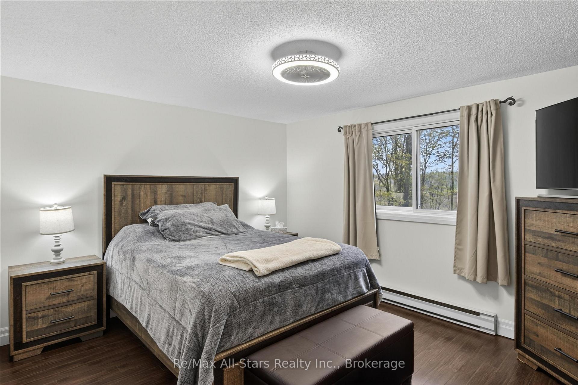 Photo 14 of 1558 Highway 7A, Kawartha Lakes, Manvers — HOMEH
