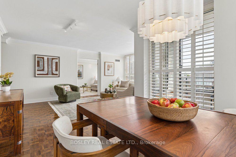 Photo 8 of Unit 915, 268 Ridley Boulevard, Toronto, Bedford Park-Nortown — HOMEH