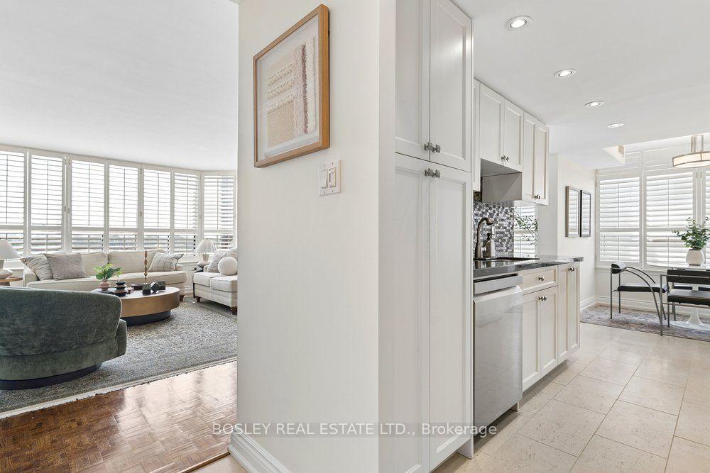 Photo 13 of Unit 915, 268 Ridley Boulevard, Toronto, Bedford Park-Nortown — HOMEH