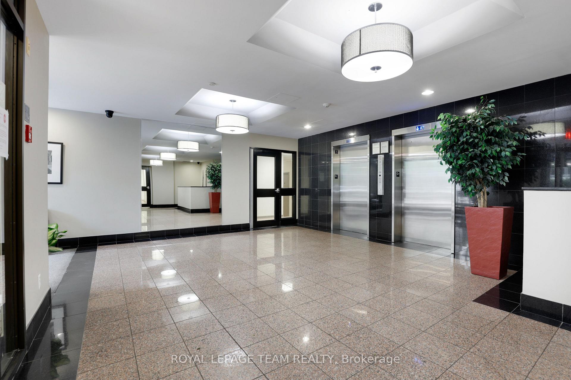 Photo 6 of Unit 904, 110 Forward Avenue, Ottawa, Mechanicsville — HOMEH
