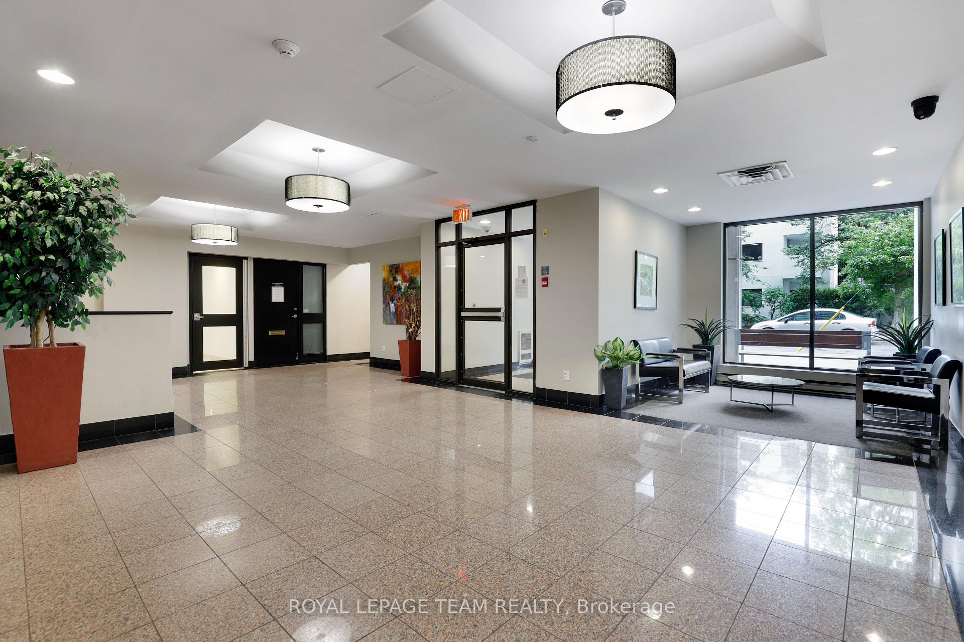 Photo 8 of Unit 904, 110 Forward Avenue, Ottawa, Mechanicsville — HOMEH