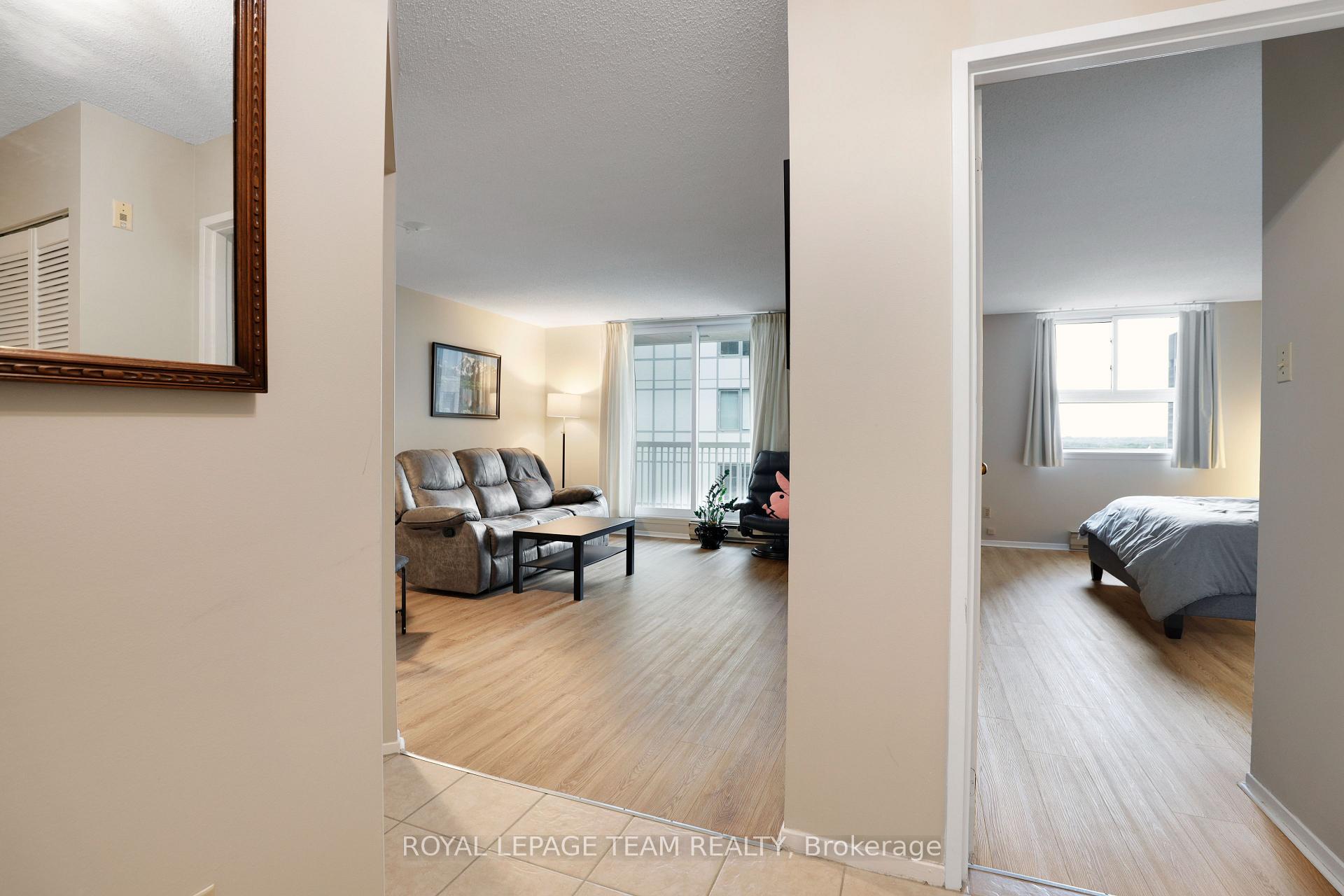 Photo 10 of Unit 904, 110 Forward Avenue, Ottawa, Mechanicsville — HOMEH
