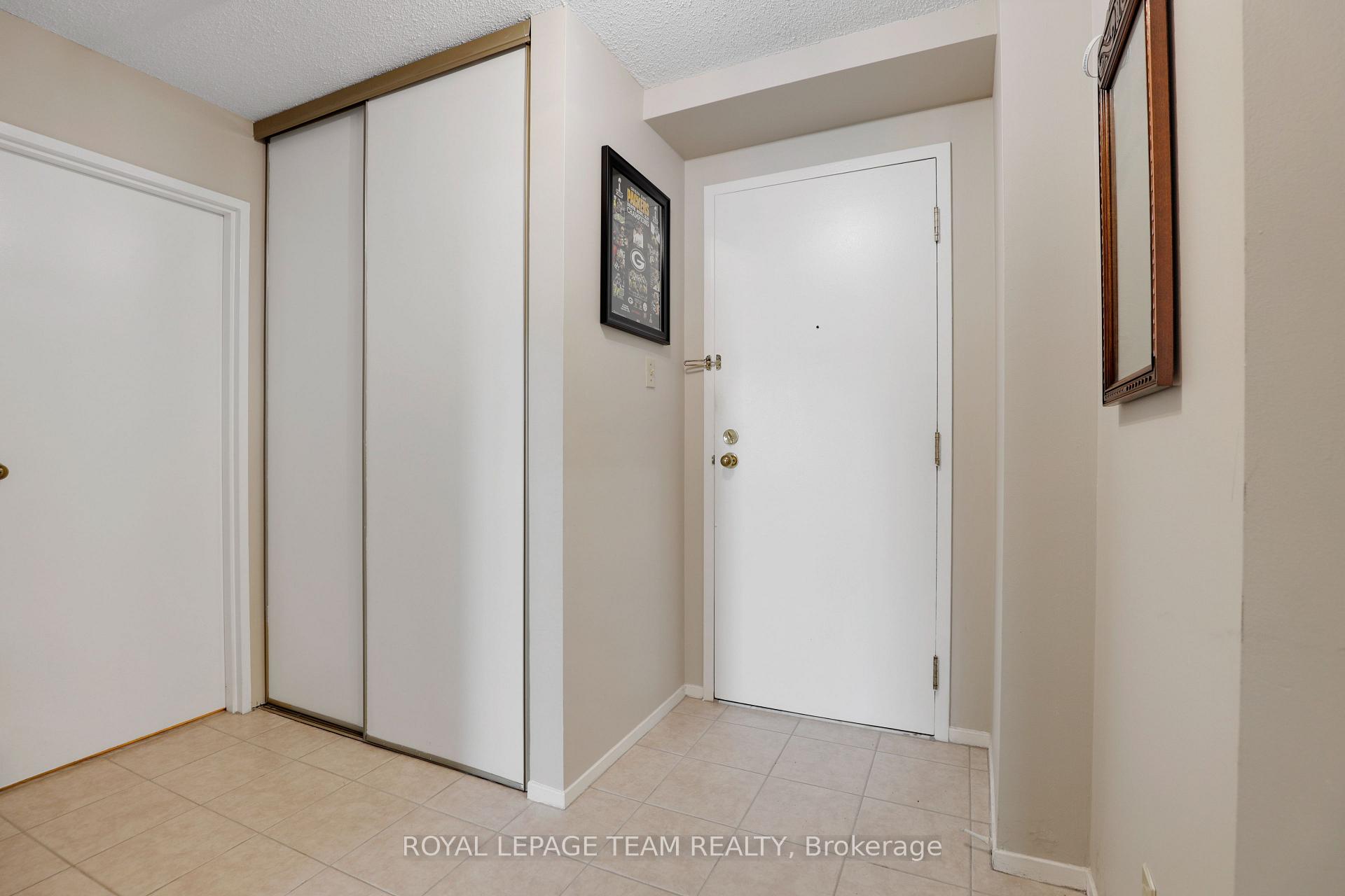 Photo 11 of Unit 904, 110 Forward Avenue, Ottawa, Mechanicsville — HOMEH