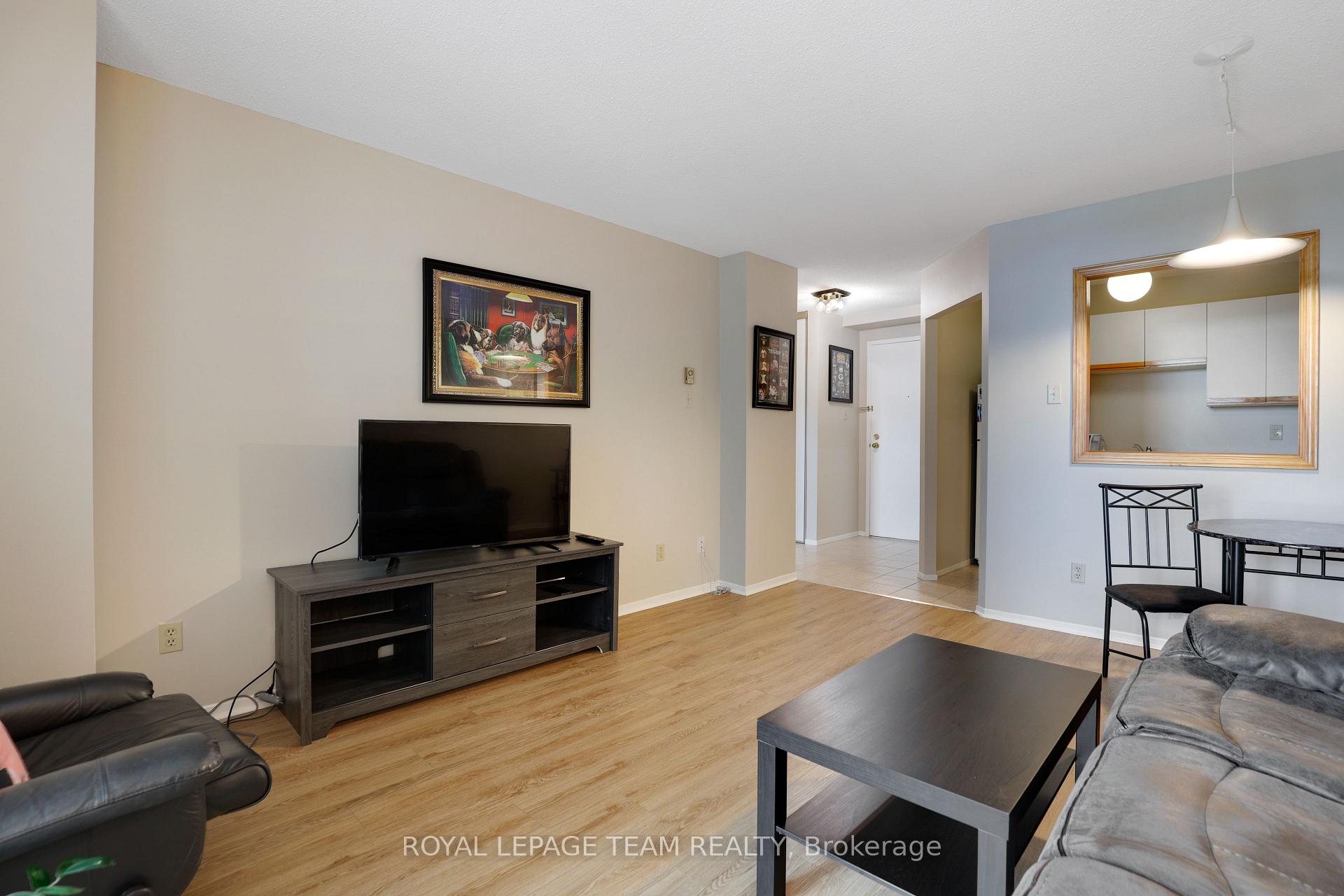 Photo 22 of Unit 904, 110 Forward Avenue, Ottawa, Mechanicsville — HOMEH