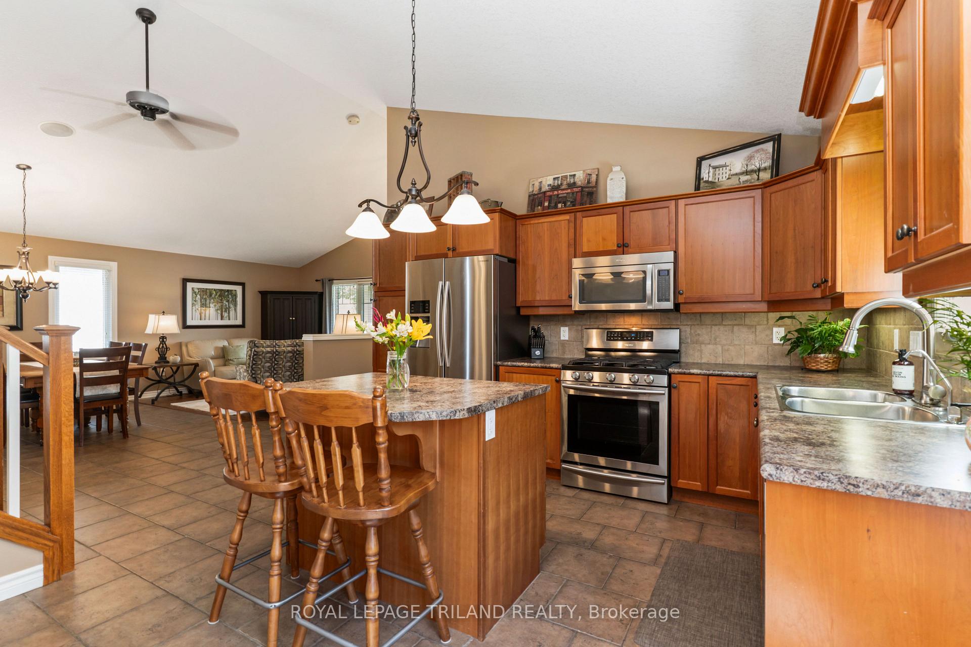 Photo 10 of 5 Sandpiper Place, St. Thomas — HOMEH