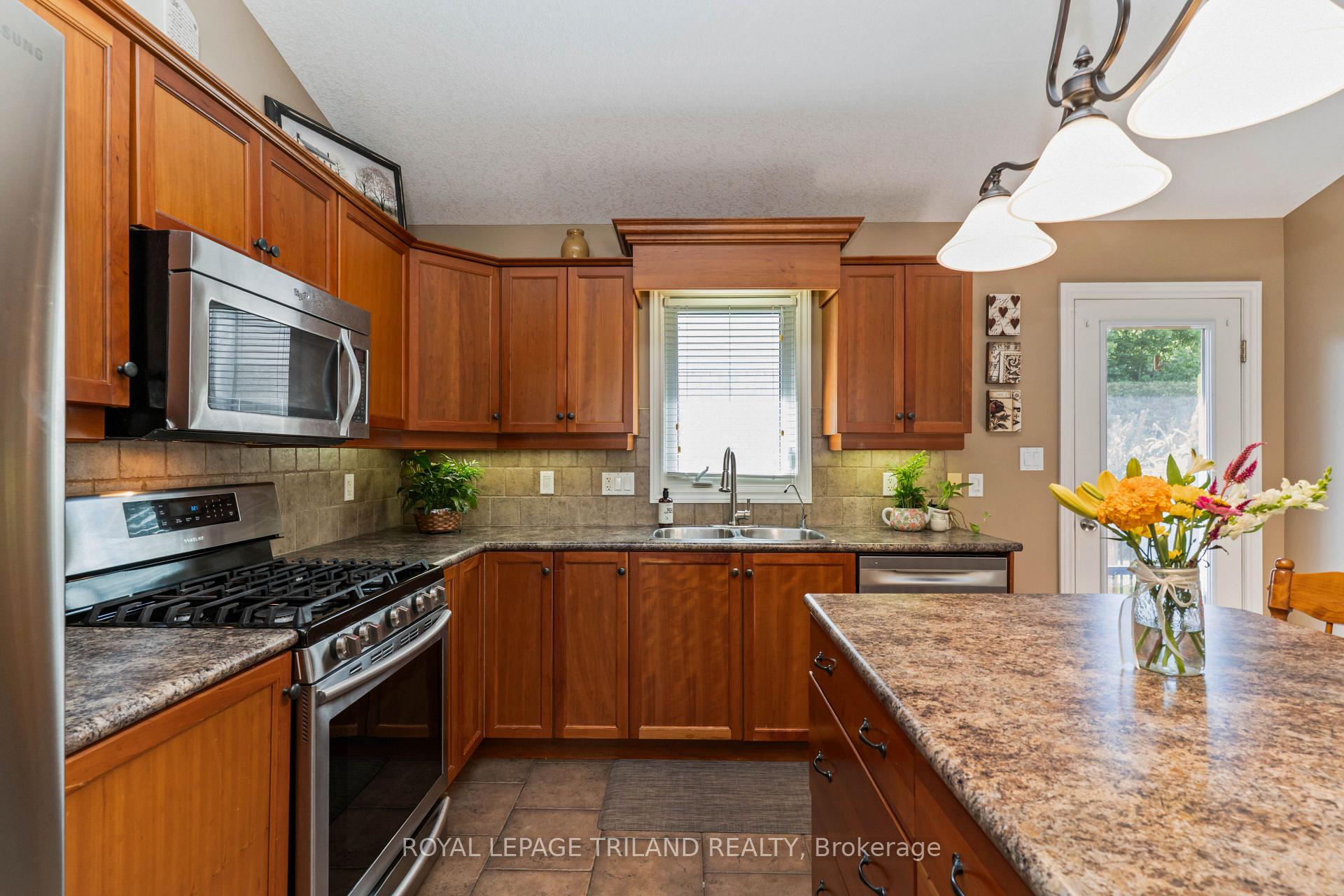 Photo 12 of 5 Sandpiper Place, St. Thomas — HOMEH