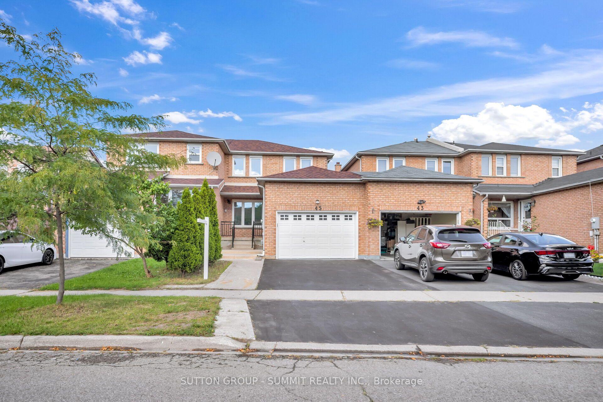 Photo 2 of 45 Cutters Crescent, Brampton, Fletcher's West — HOMEH