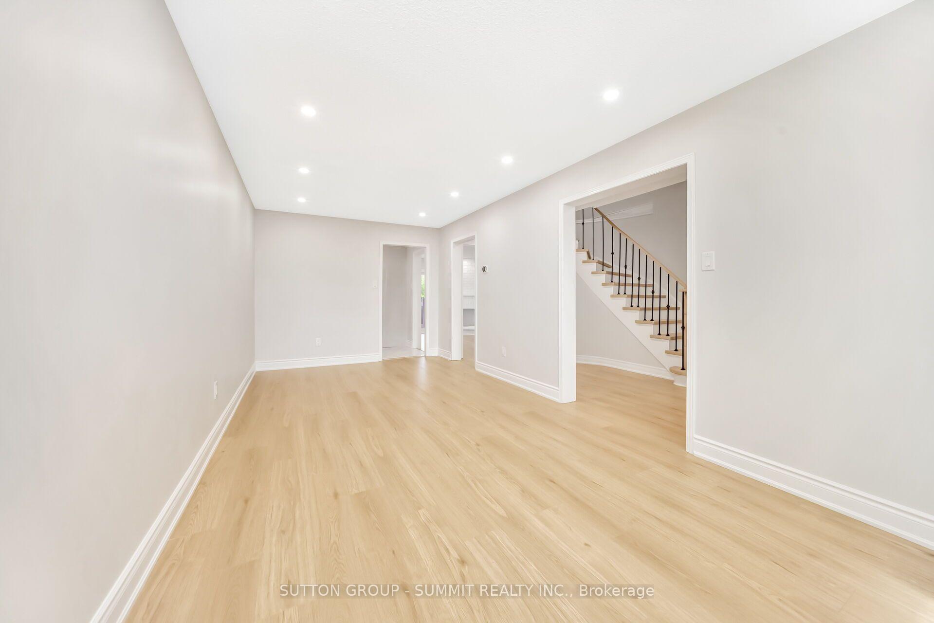 Photo 11 of 45 Cutters Crescent, Brampton, Fletcher's West — HOMEH