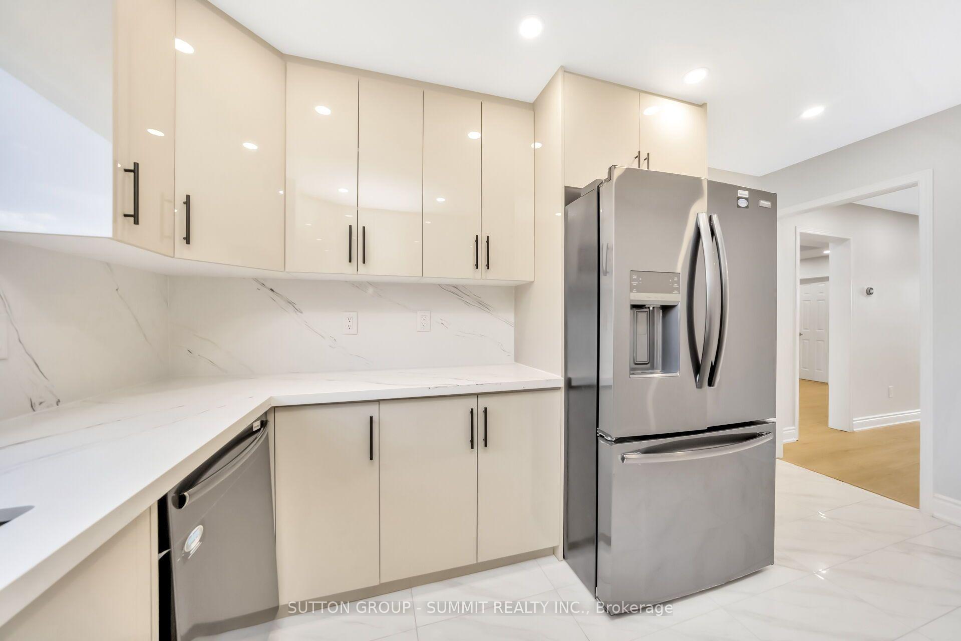 Photo 20 of 45 Cutters Crescent, Brampton, Fletcher's West — HOMEH