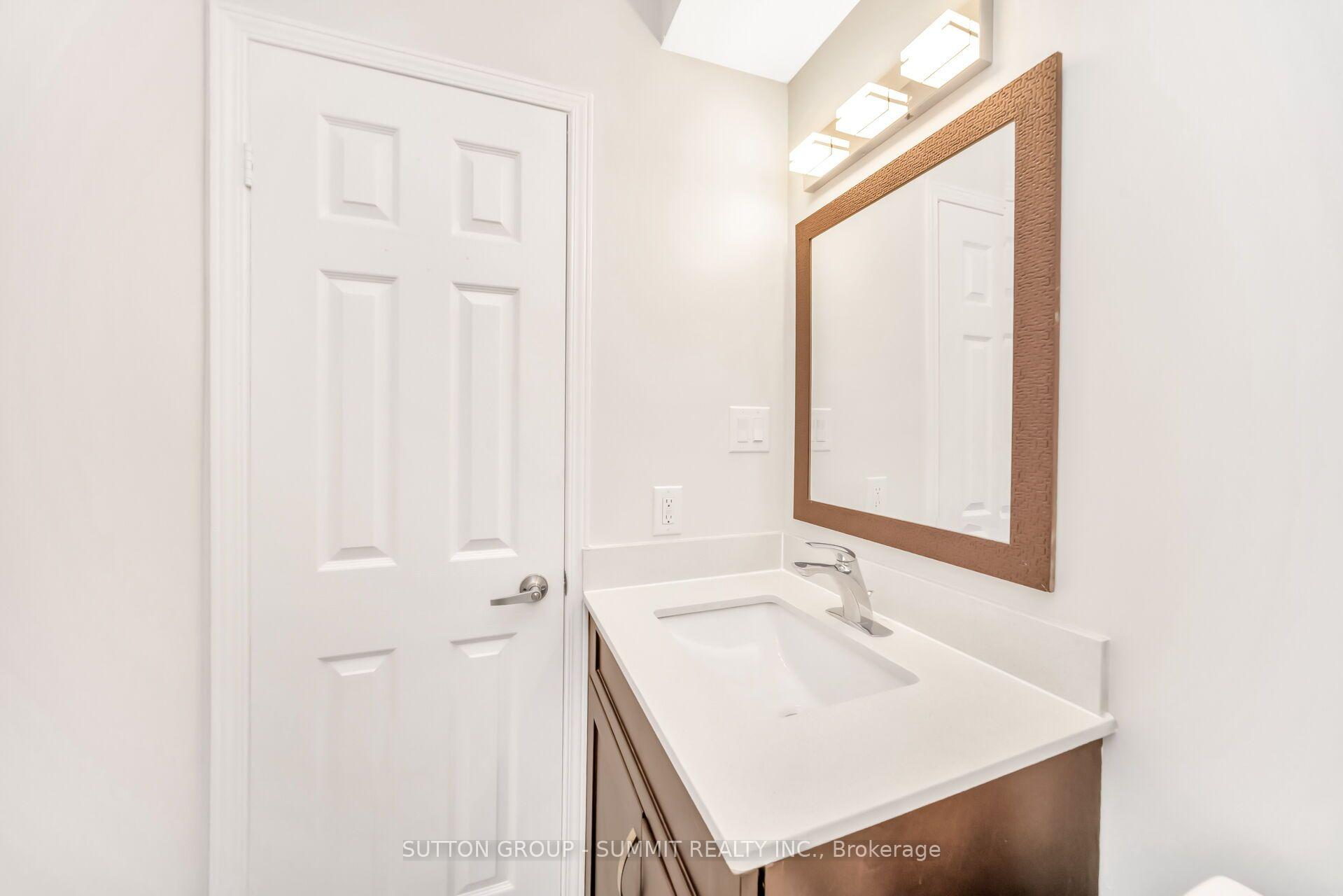 Photo 24 of 45 Cutters Crescent, Brampton, Fletcher's West — HOMEH