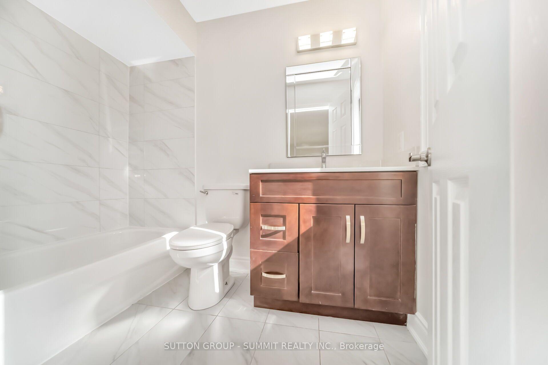 Photo 30 of 45 Cutters Crescent, Brampton, Fletcher's West — HOMEH