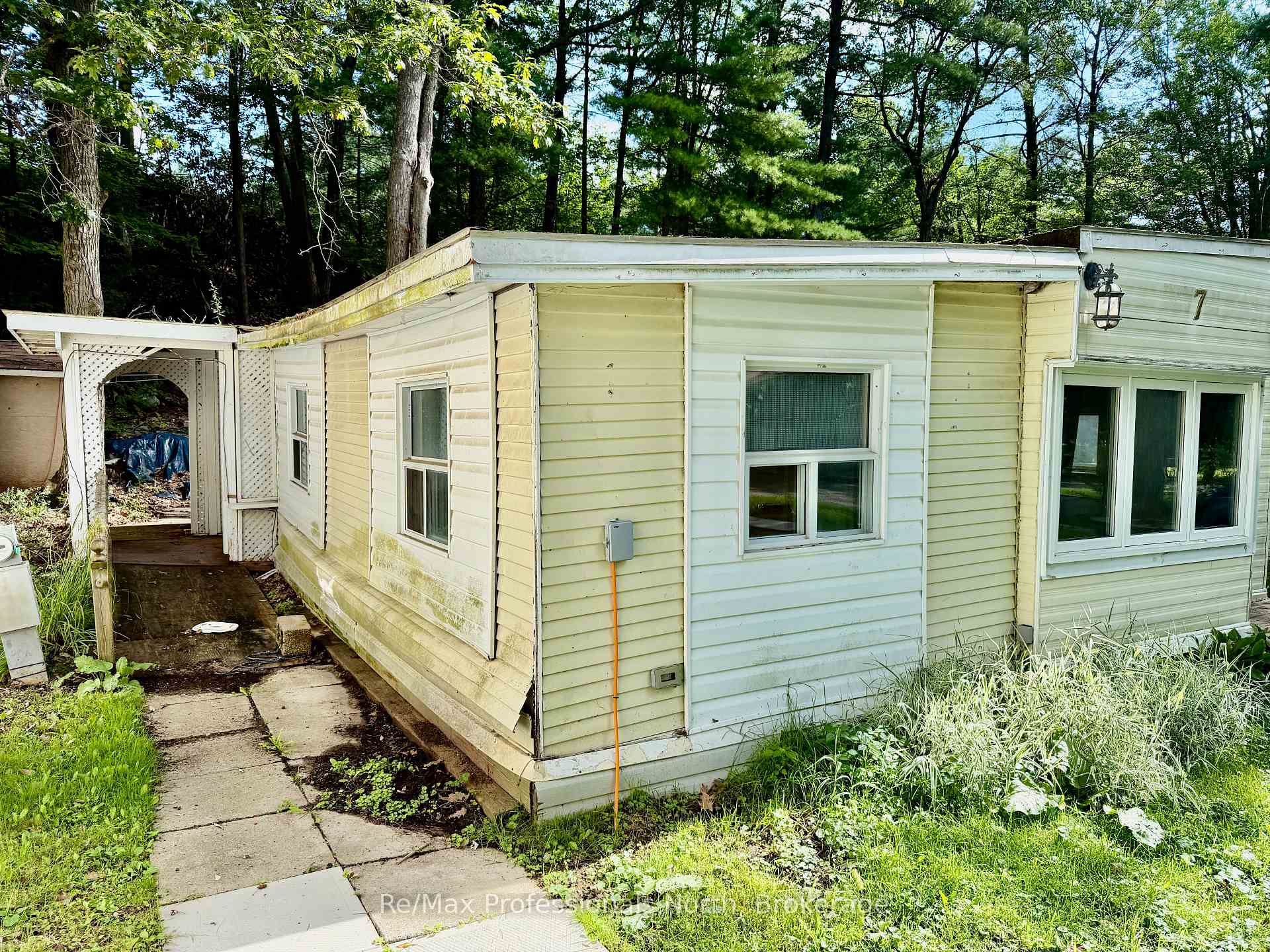 Photo 2 of Unit 7, 1007 Racoon Road, Gravenhurst, Morrison — HOMEH
