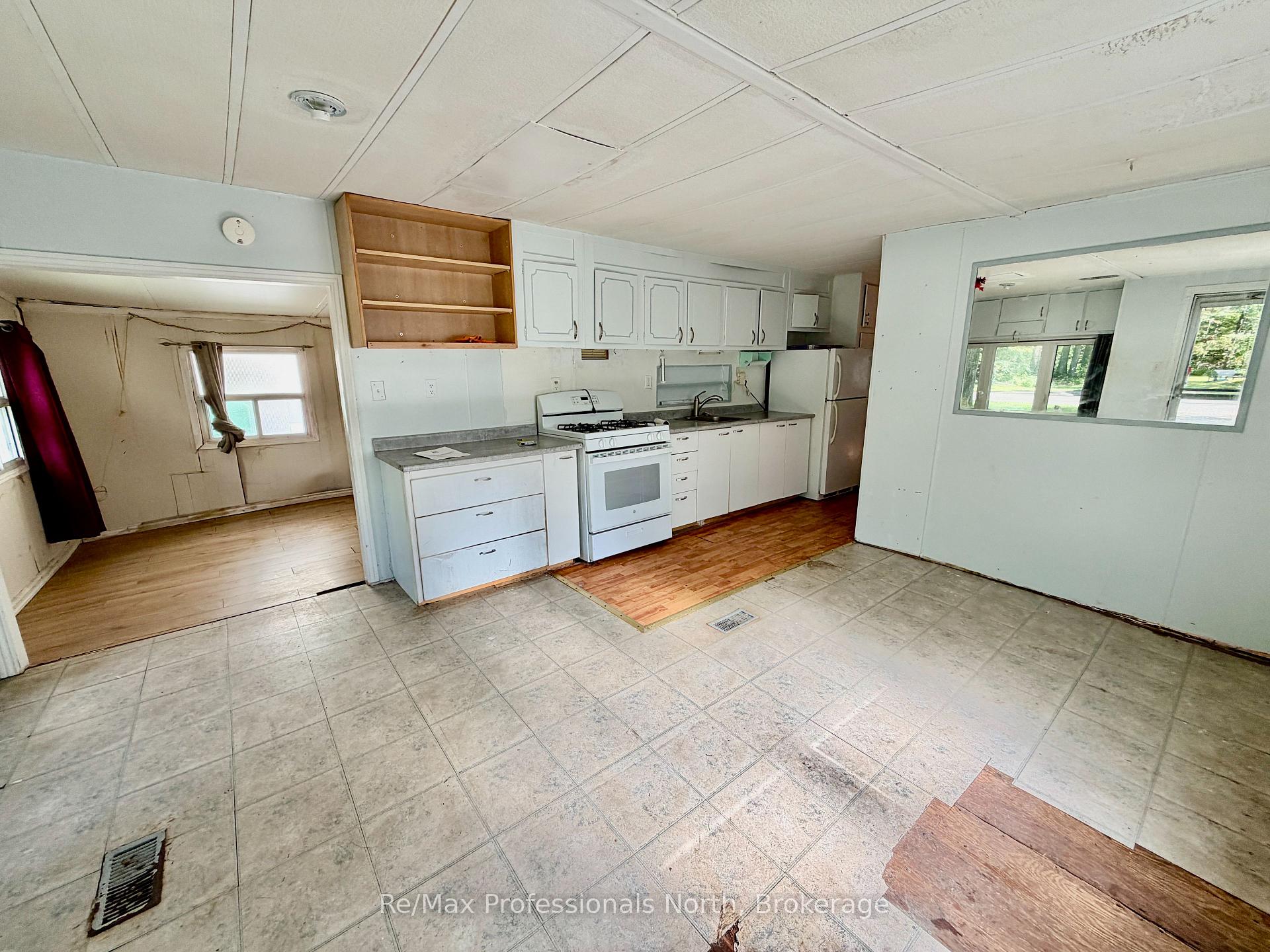 Photo 6 of Unit 7, 1007 Racoon Road, Gravenhurst, Morrison — HOMEH