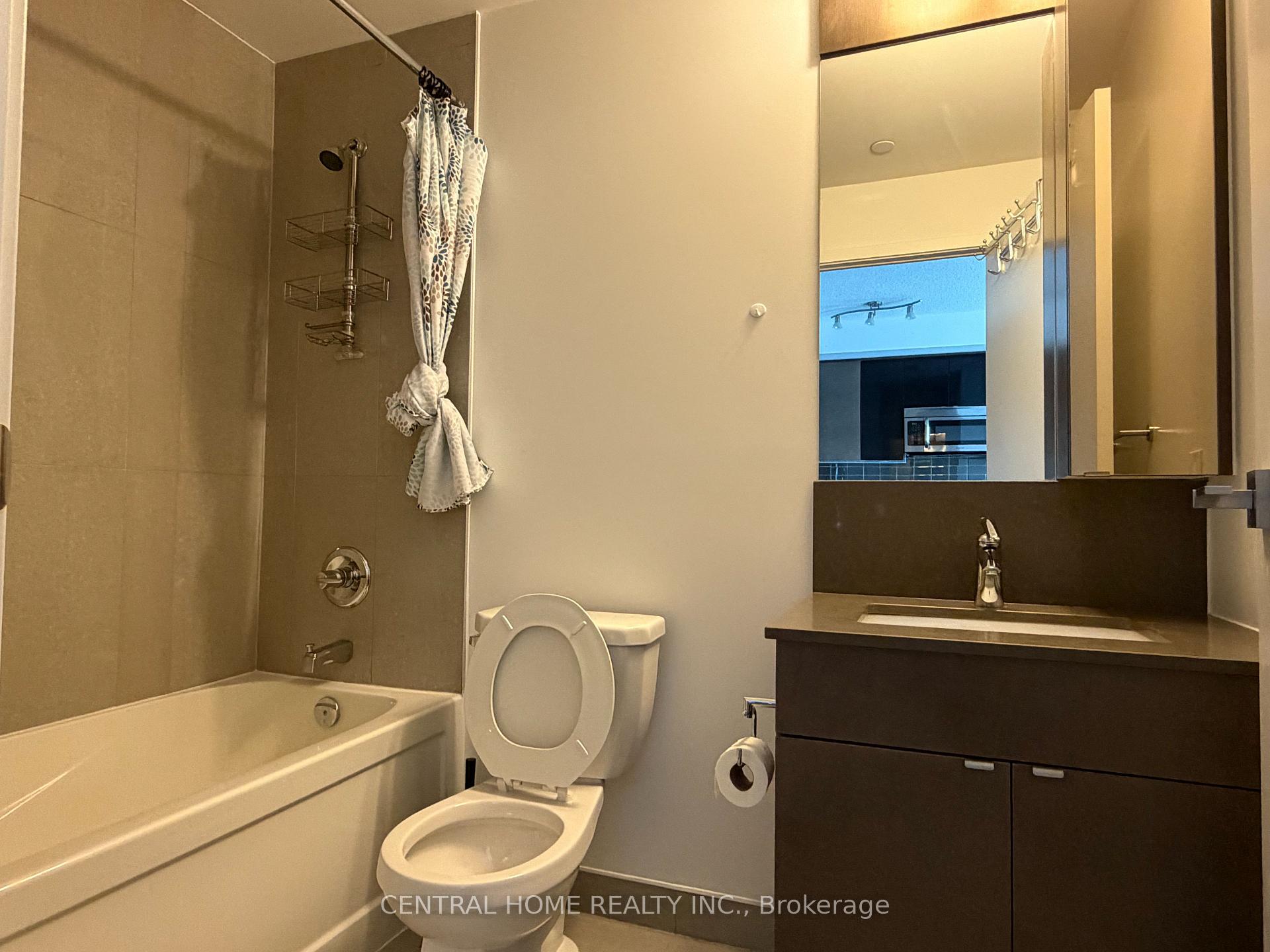 Photo 4 of Unit 2619, 98 Lillian Street, Toronto, Mount Pleasant West — HOMEH