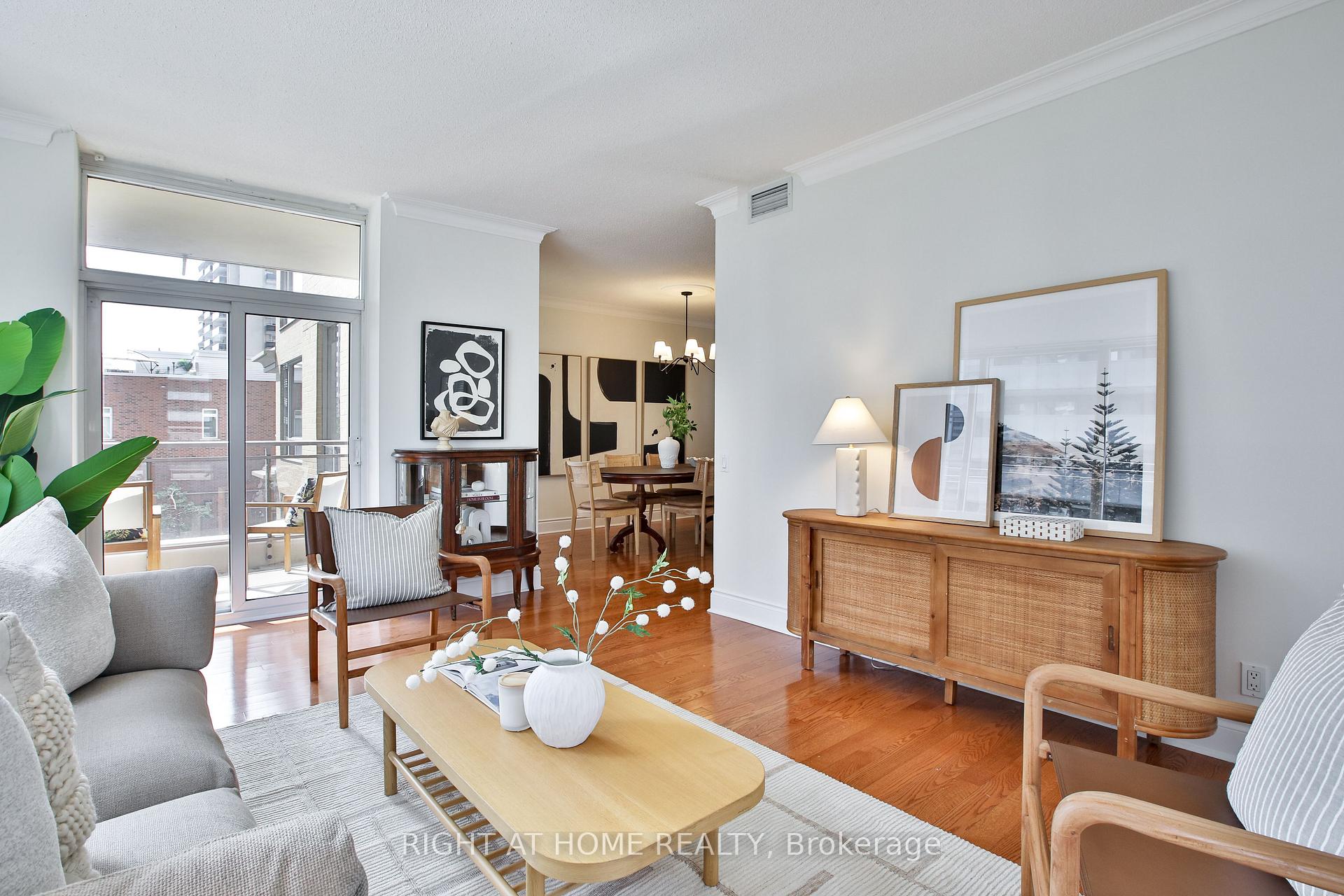 Photo 11 of Unit 404, 123 Eglinton Avenue E, Toronto, Mount Pleasant West — HOMEH