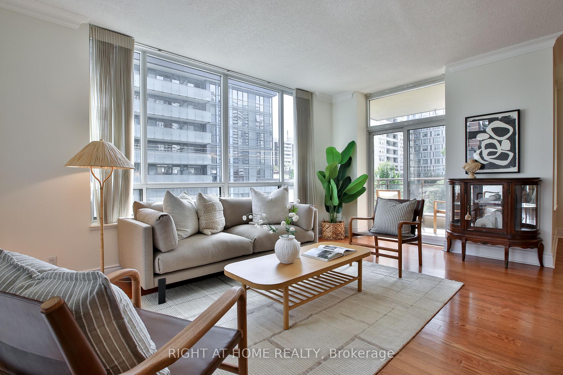 Photo 14 of Unit 404, 123 Eglinton Avenue E, Toronto, Mount Pleasant West — HOMEH