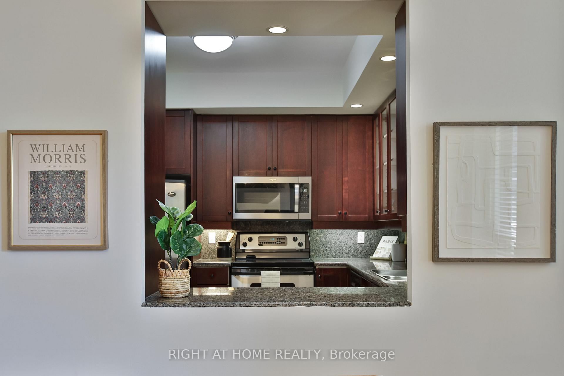 Photo 19 of Unit 404, 123 Eglinton Avenue E, Toronto, Mount Pleasant West — HOMEH