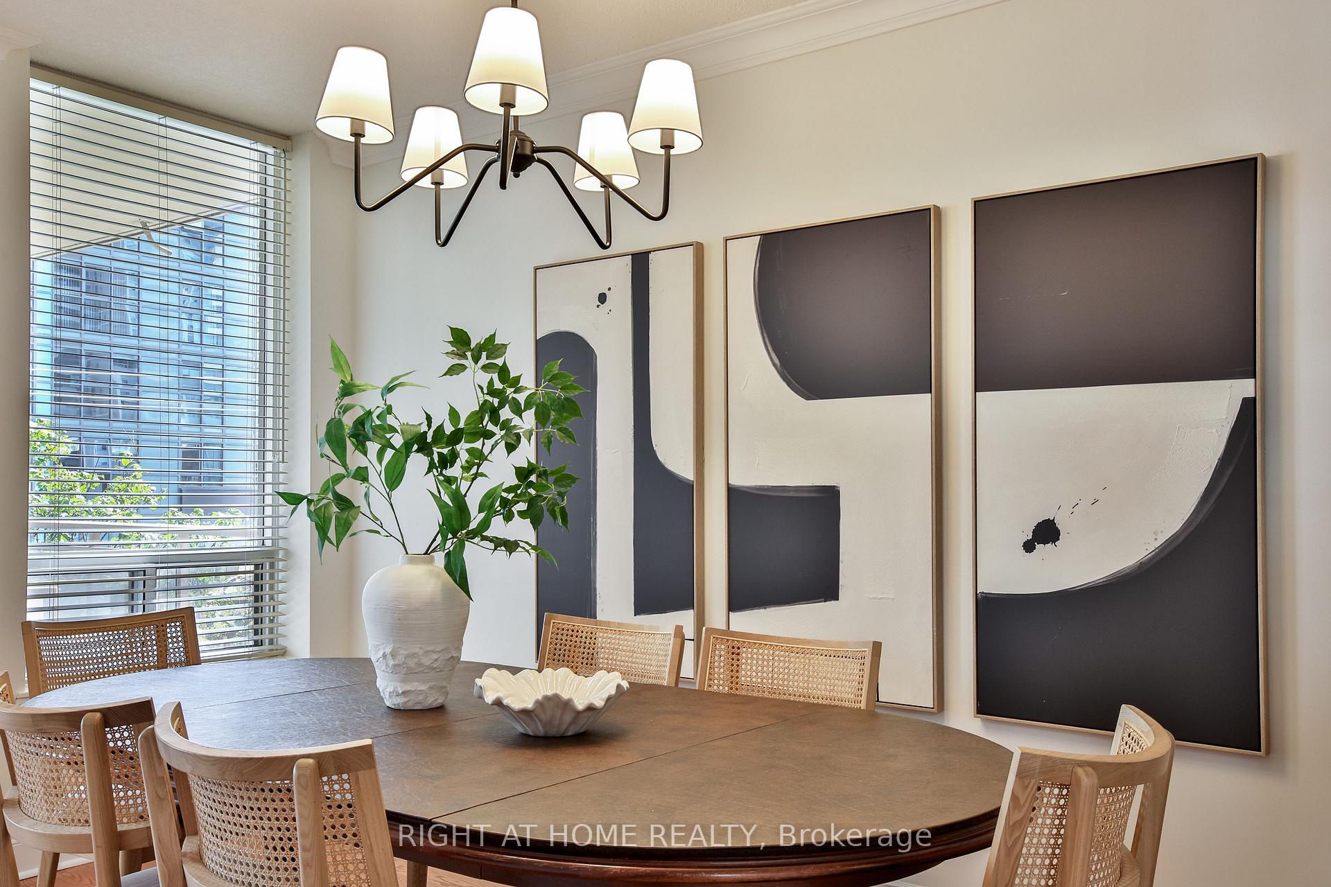 Photo 20 of Unit 404, 123 Eglinton Avenue E, Toronto, Mount Pleasant West — HOMEH
