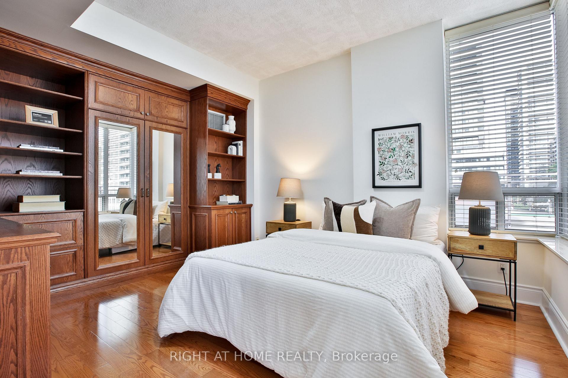 Photo 29 of Unit 404, 123 Eglinton Avenue E, Toronto, Mount Pleasant West — HOMEH