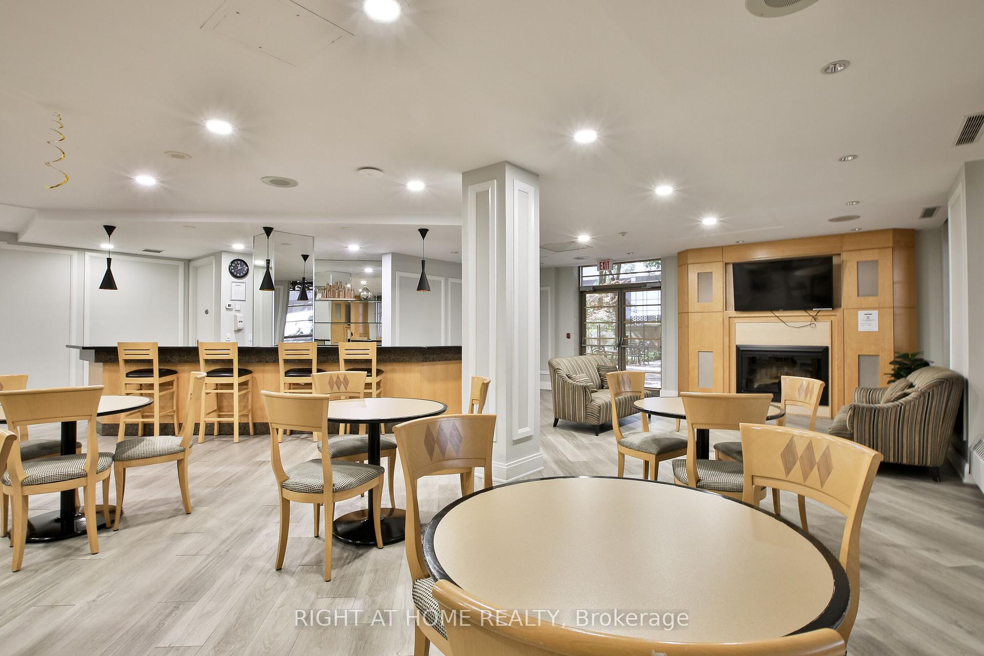 Photo 38 of Unit 404, 123 Eglinton Avenue E, Toronto, Mount Pleasant West — HOMEH
