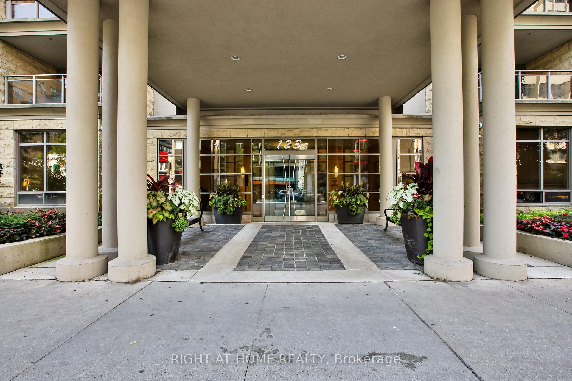 Photo 46 of Unit 404, 123 Eglinton Avenue E, Toronto, Mount Pleasant West — HOMEH