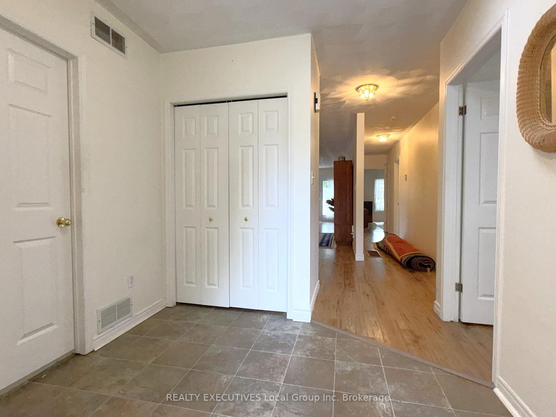 Photo 6 of 176 Cloverbrae Crescent, North Bay, Ferris — HOMEH