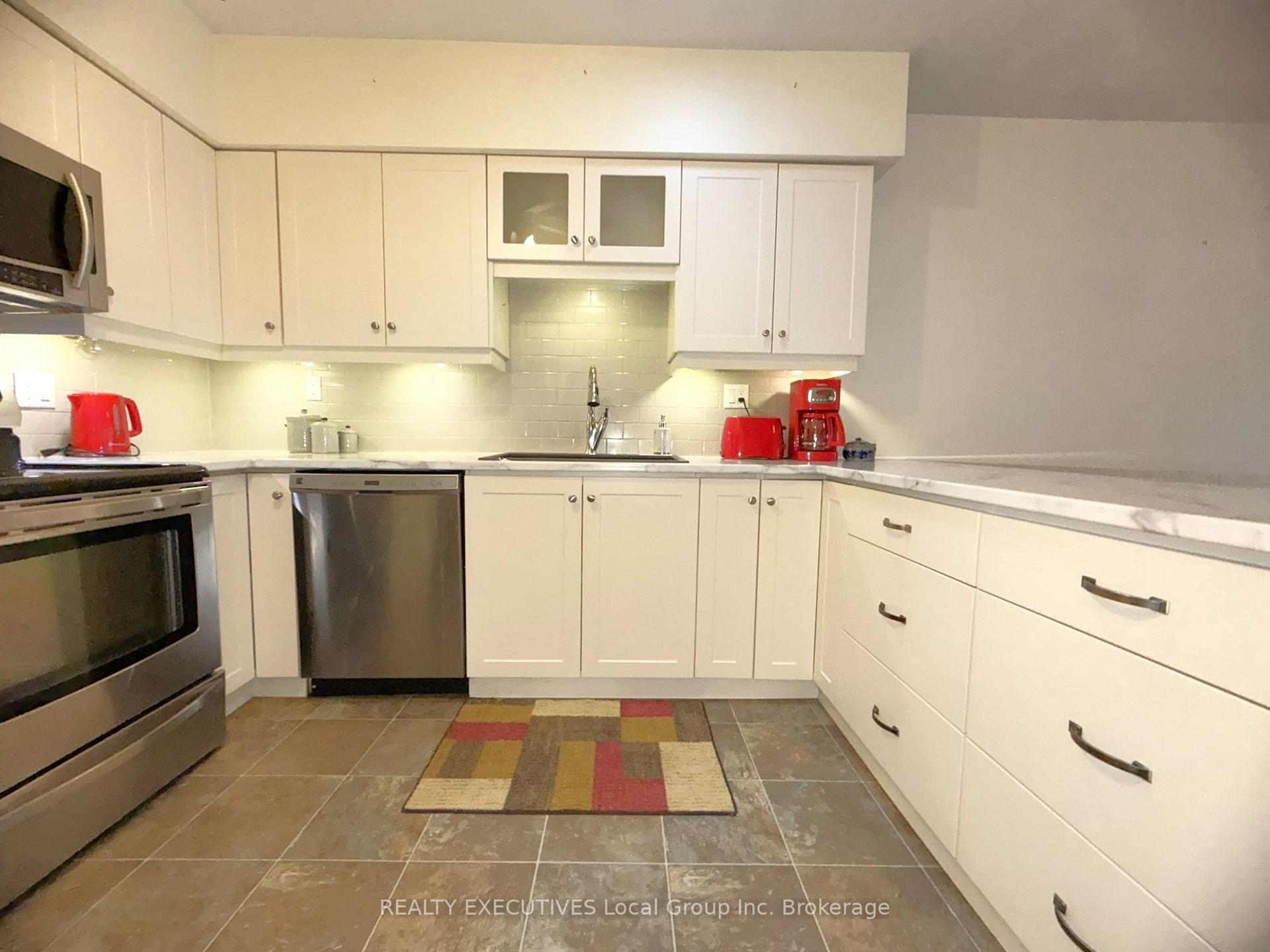 Photo 8 of 176 Cloverbrae Crescent, North Bay, Ferris — HOMEH