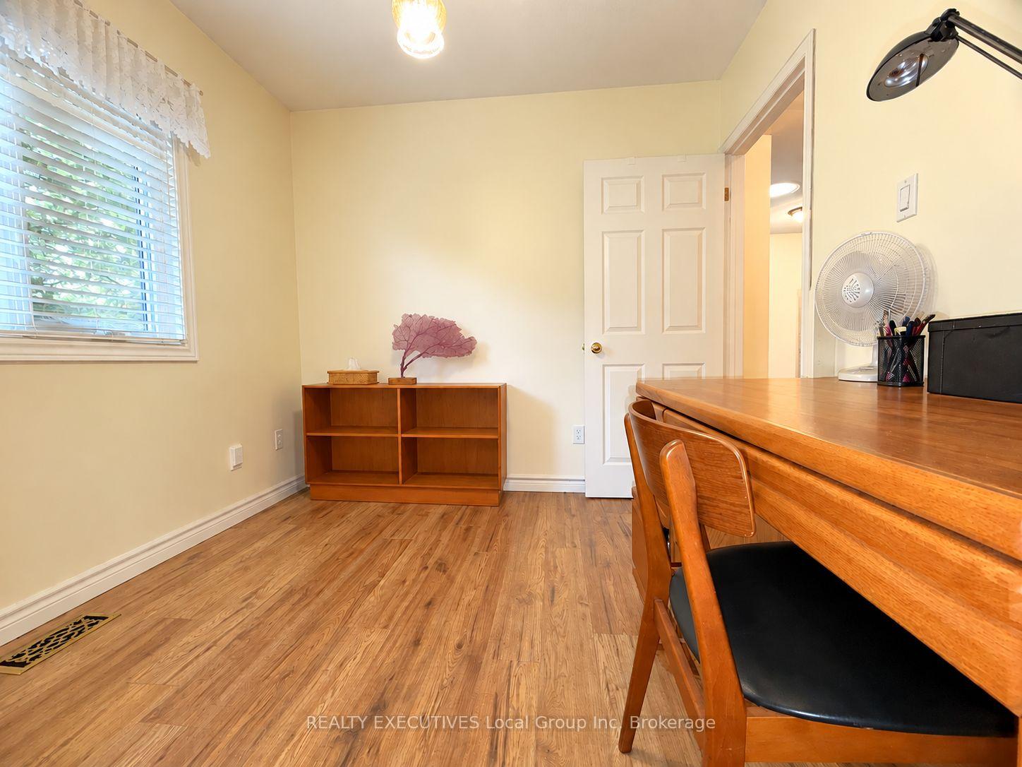 Photo 21 of 176 Cloverbrae Crescent, North Bay, Ferris — HOMEH