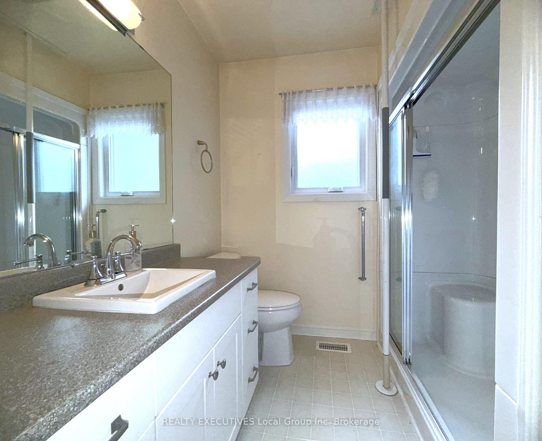 Photo 24 of 176 Cloverbrae Crescent, North Bay, Ferris — HOMEH