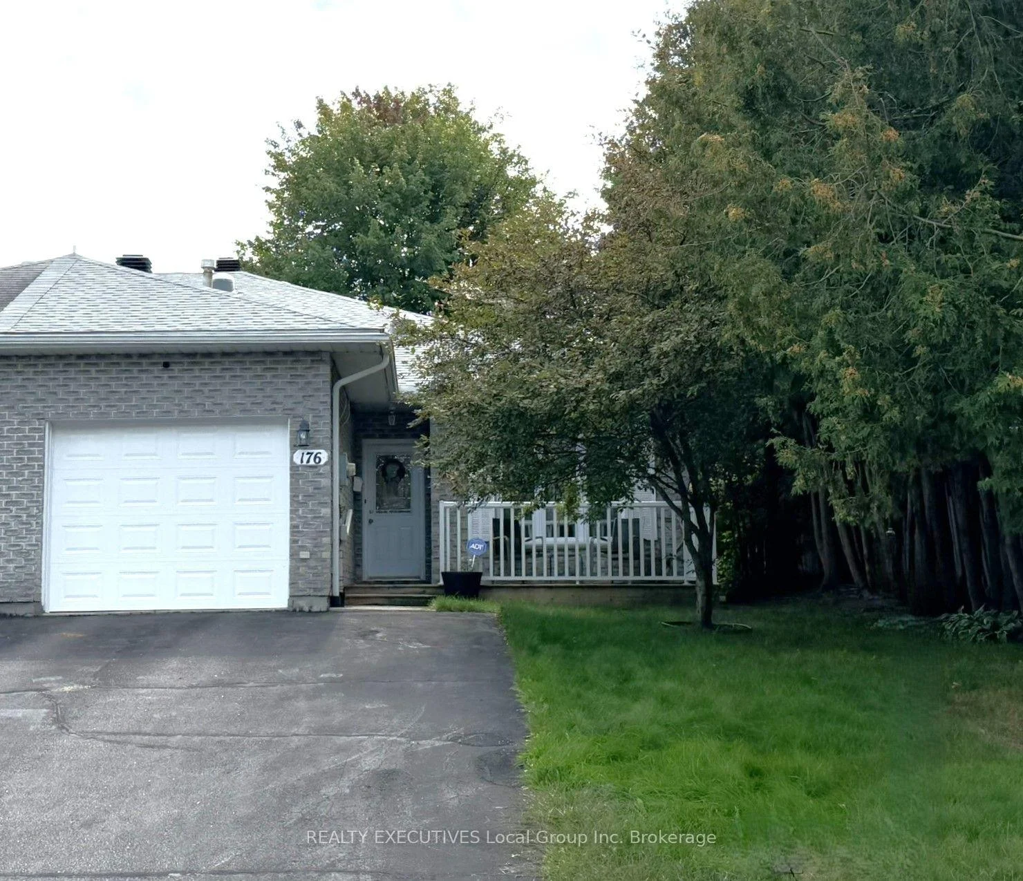 Photo 2 of 176 Cloverbrae Crescent, North Bay, Ferris — HOMEH