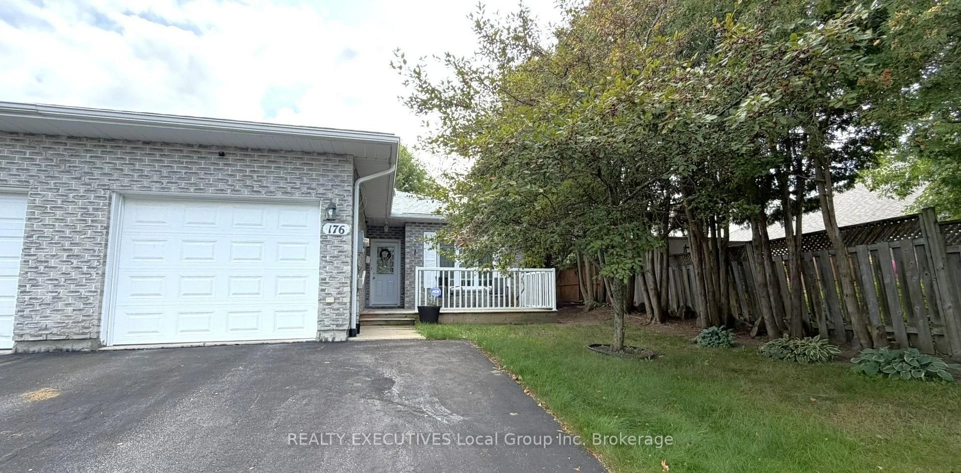 Photo 3 of 176 Cloverbrae Crescent, North Bay, Ferris — HOMEH