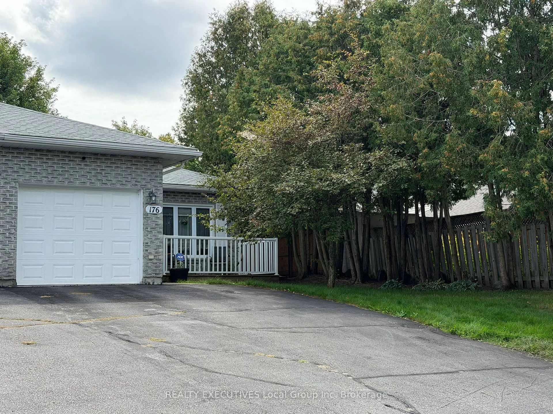 Photo 10 of 176 Cloverbrae Crescent, North Bay, Ferris — HOMEH