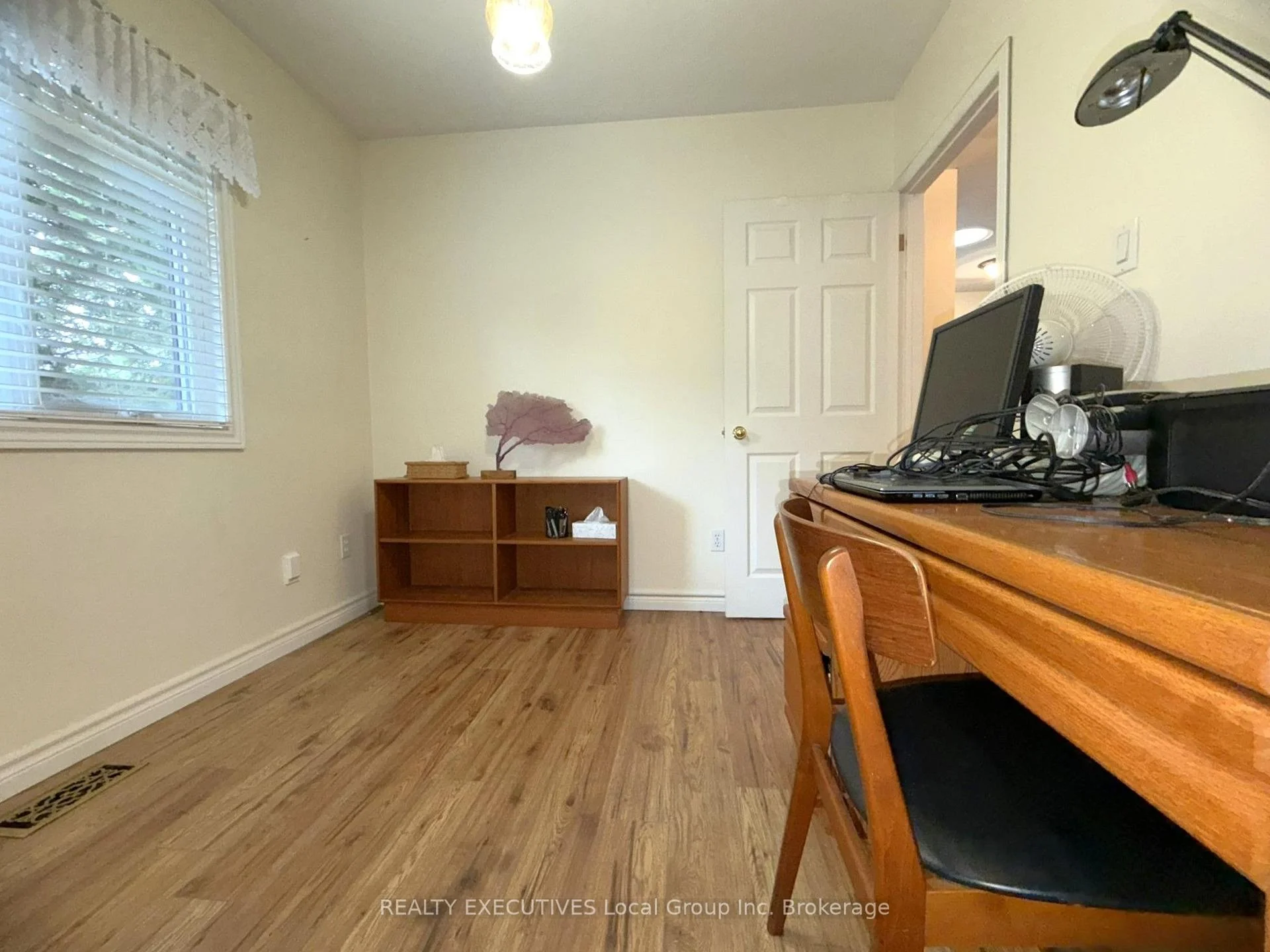 Photo 12 of 176 Cloverbrae Crescent, North Bay, Ferris — HOMEH