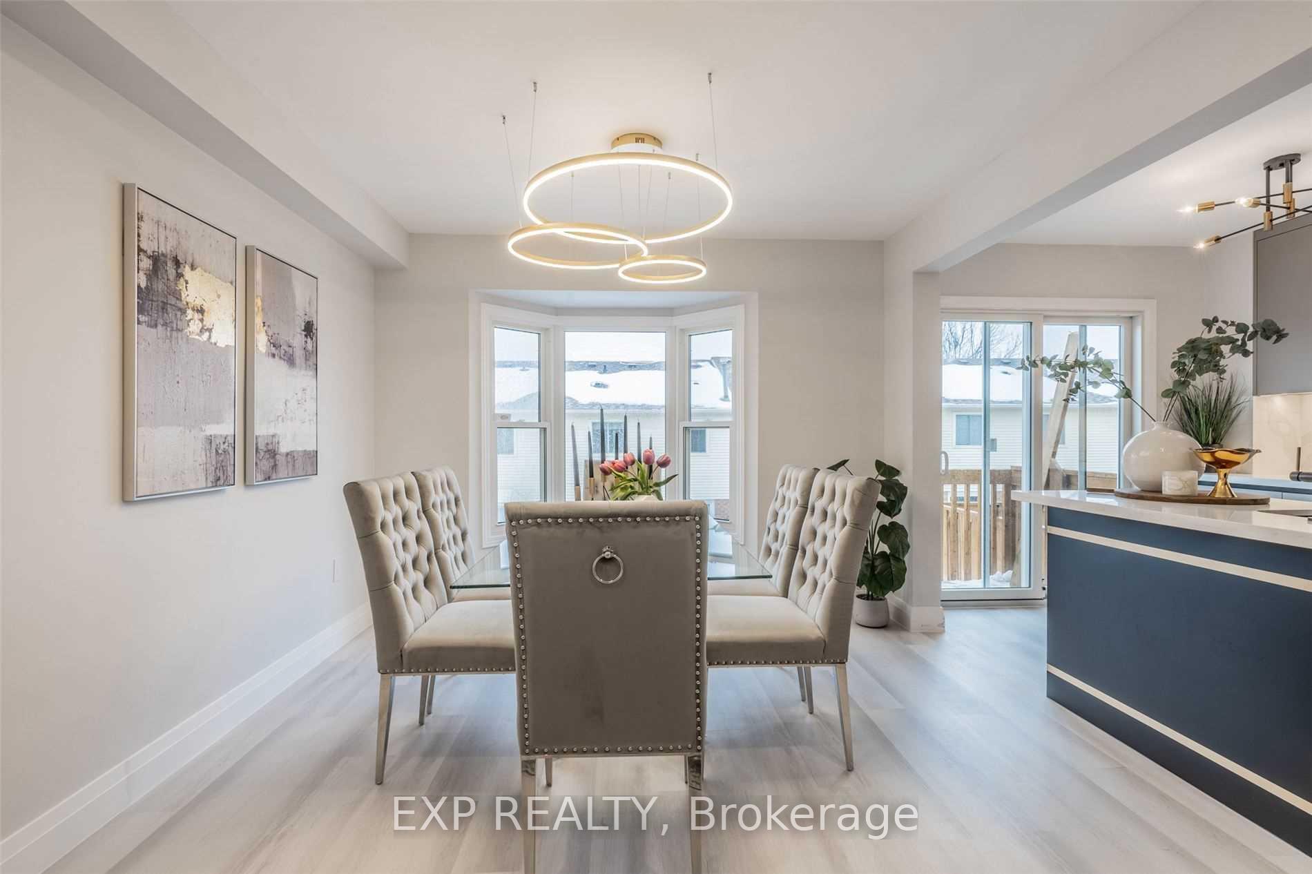 Photo 10 of 526 Tara Hill Circle, Aurora, Aurora Village — HOMEH